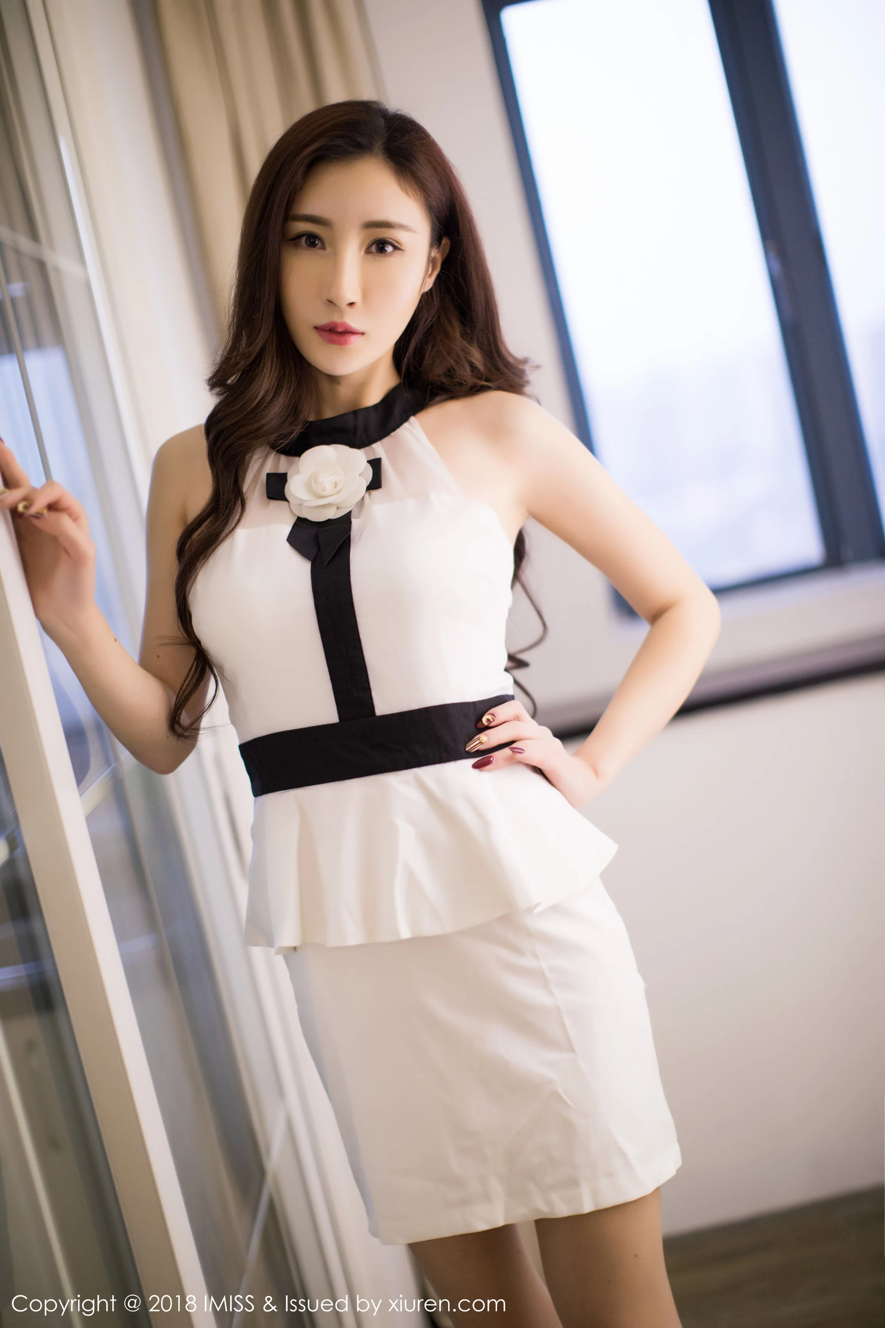 图片[2]-孙梦瑶V《丝袜美腿控》 爱蜜社IMiss Vol.232-COS写真在线网