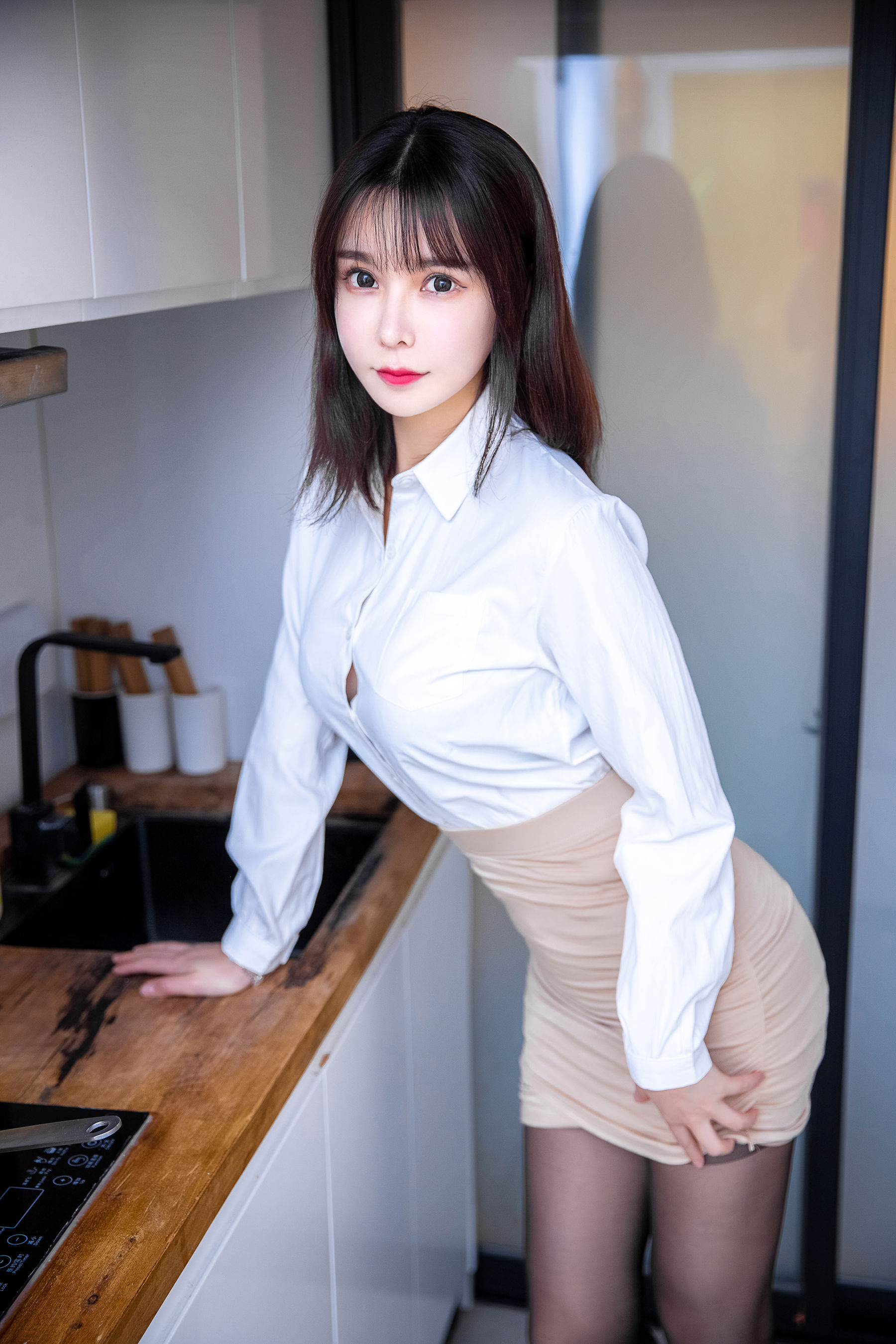 亚马逊鲶鱼 – OL下班后 [31P] 插图3