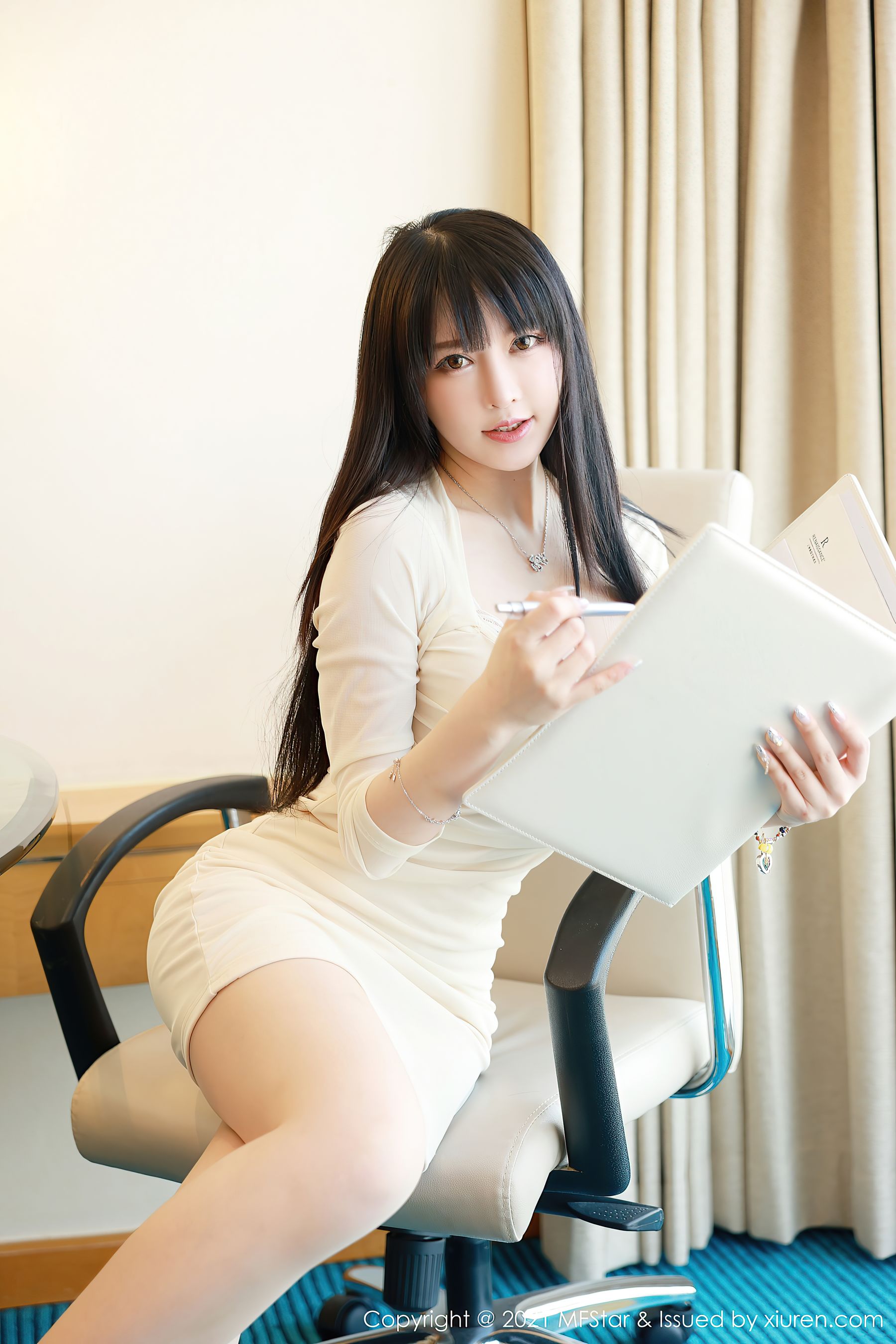 图片[3]-模范学院 Vol.472 玉兔miki-COS写真在线网