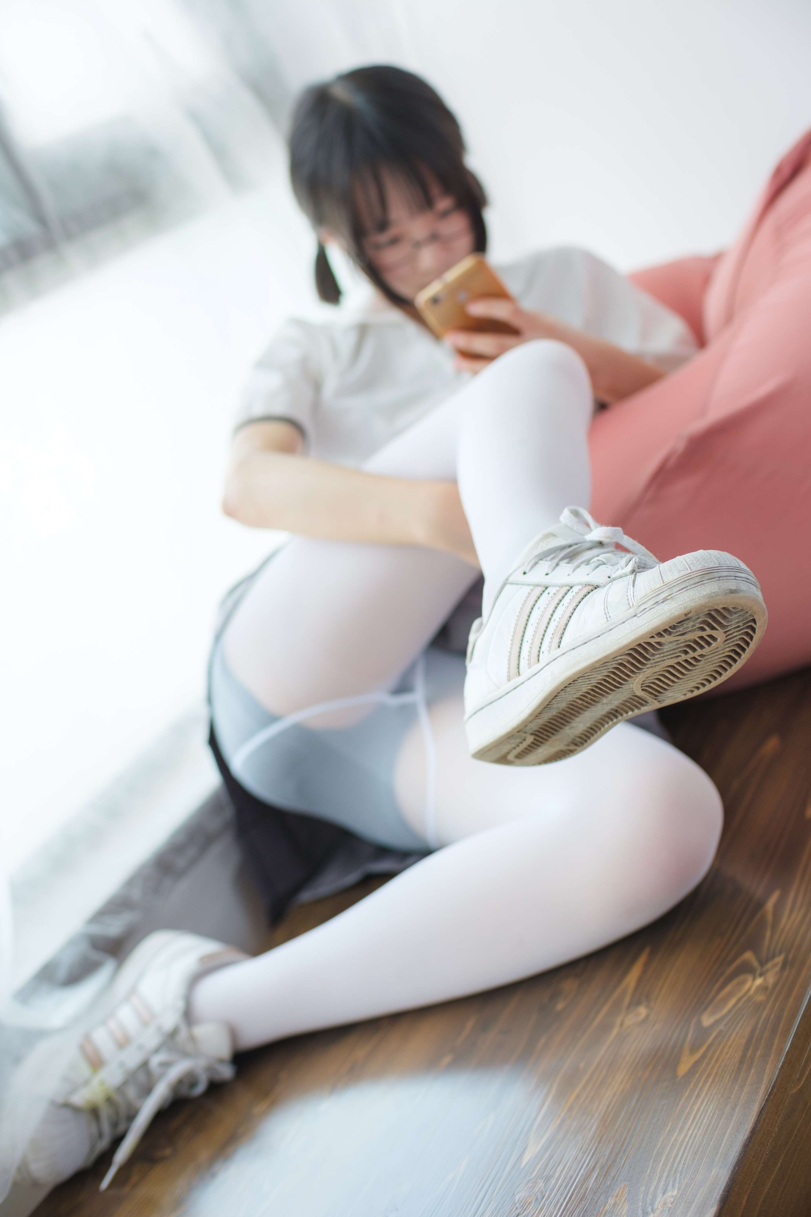 BETA-026 红色校服肉丝美足少女 [78P-737MB] 插图5
