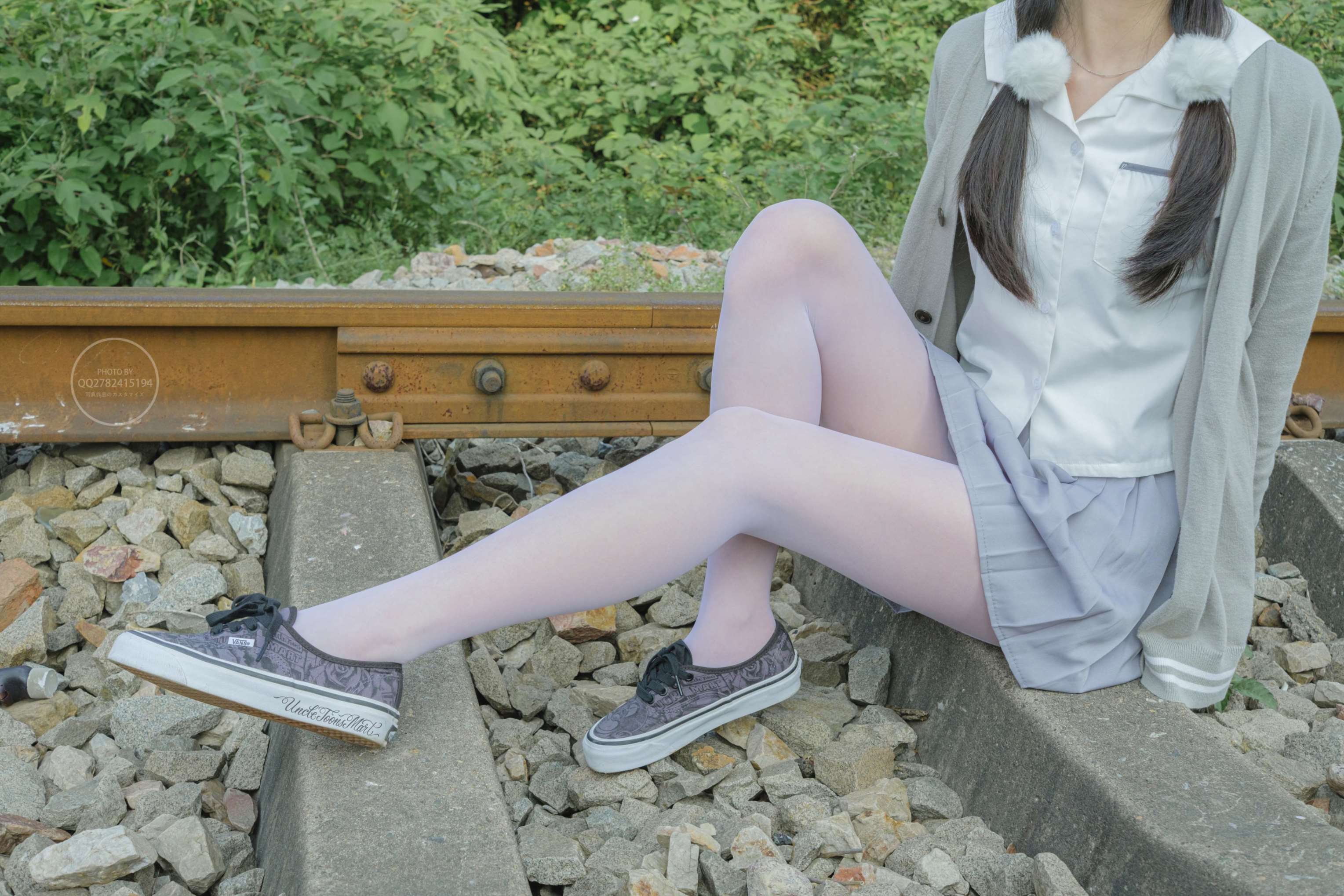 图片[2]-有料 NO.038 吸吸 铁轨边的JK白丝美少女 [60P-764MB]-COS写真在线网