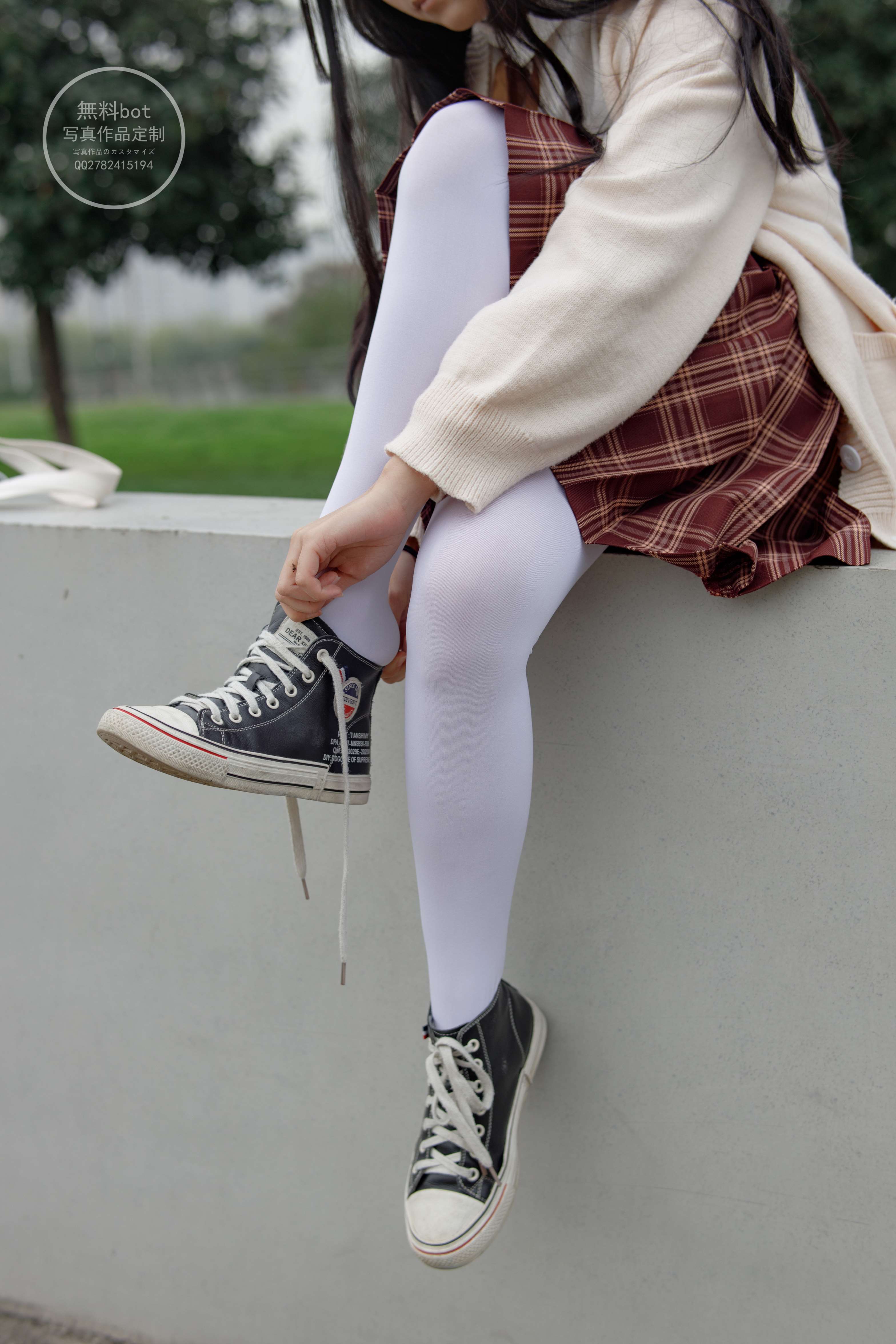 图片[6]-有料 NO.006 依依 户外白丝JK制服 [90P／1.23G]-COS写真在线网