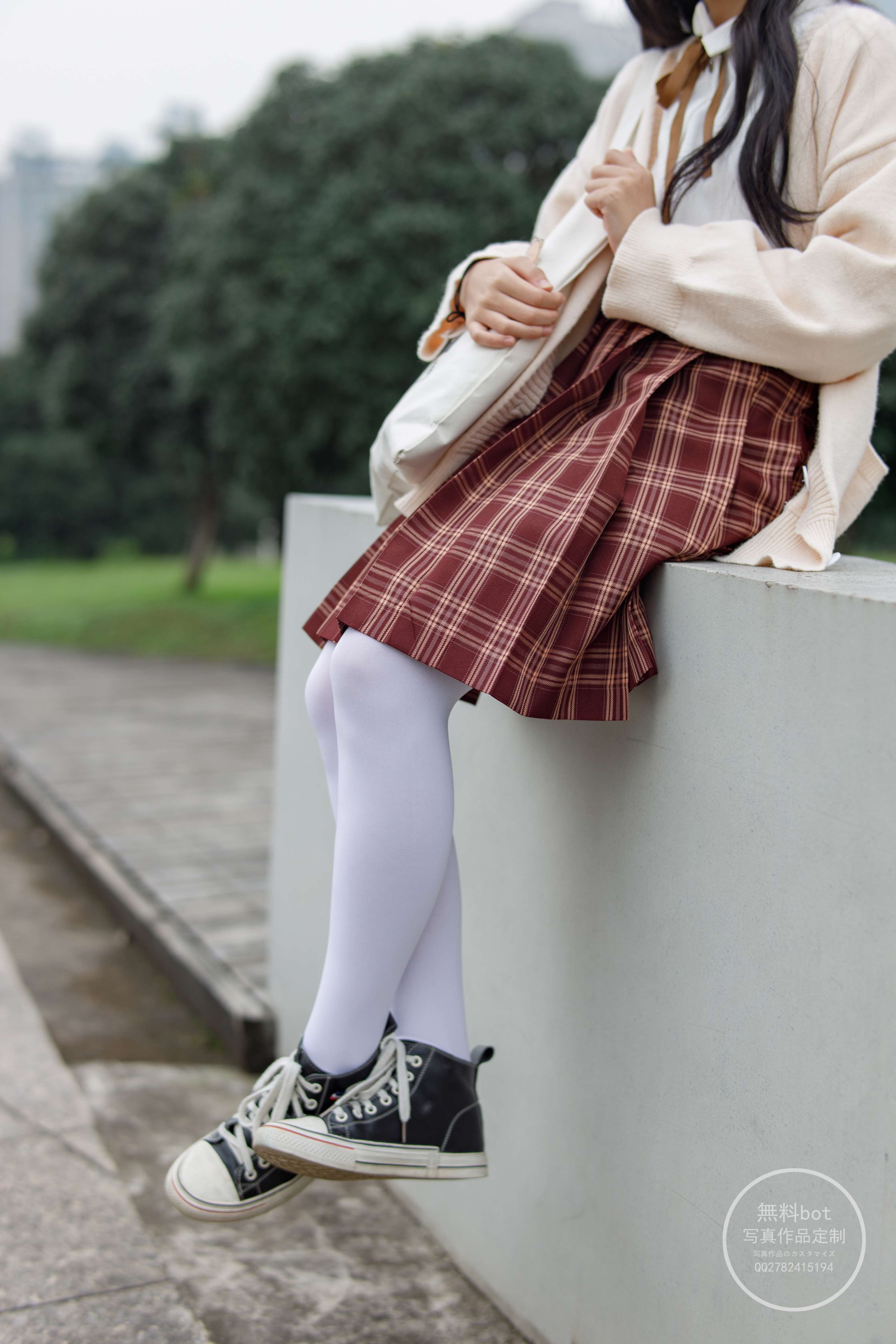 有料 NO.006 依依 户外白丝JK制服 [90P／1.23G] 插图1