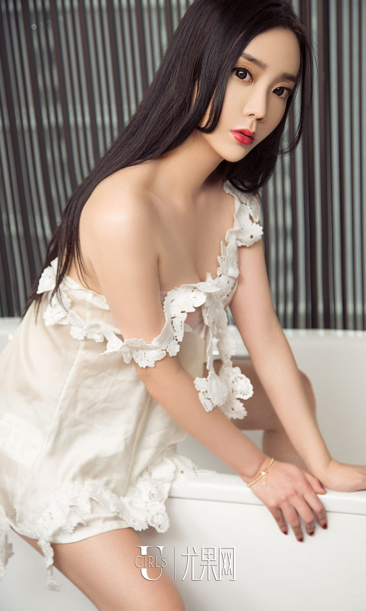 图片[6]-艾米儿《冷艳小女神》 尤果圈 No.1028 [40P]-COS写真在线网