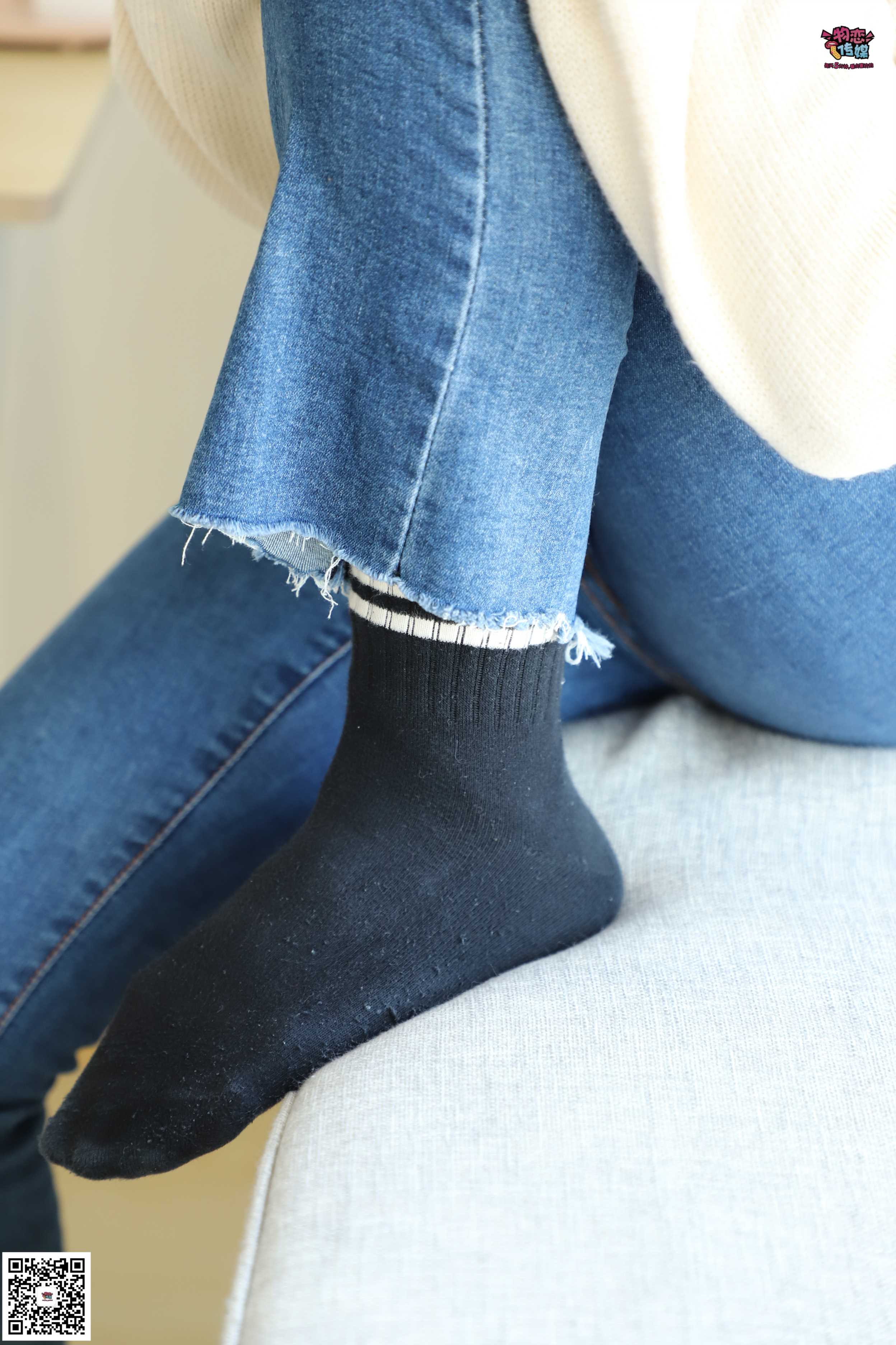 图片[4]-物恋传媒 No.006 可爱的大二小姐姐来啦，H白棉袜加SW哦  [99P+1.07GB]-COS写真在线网