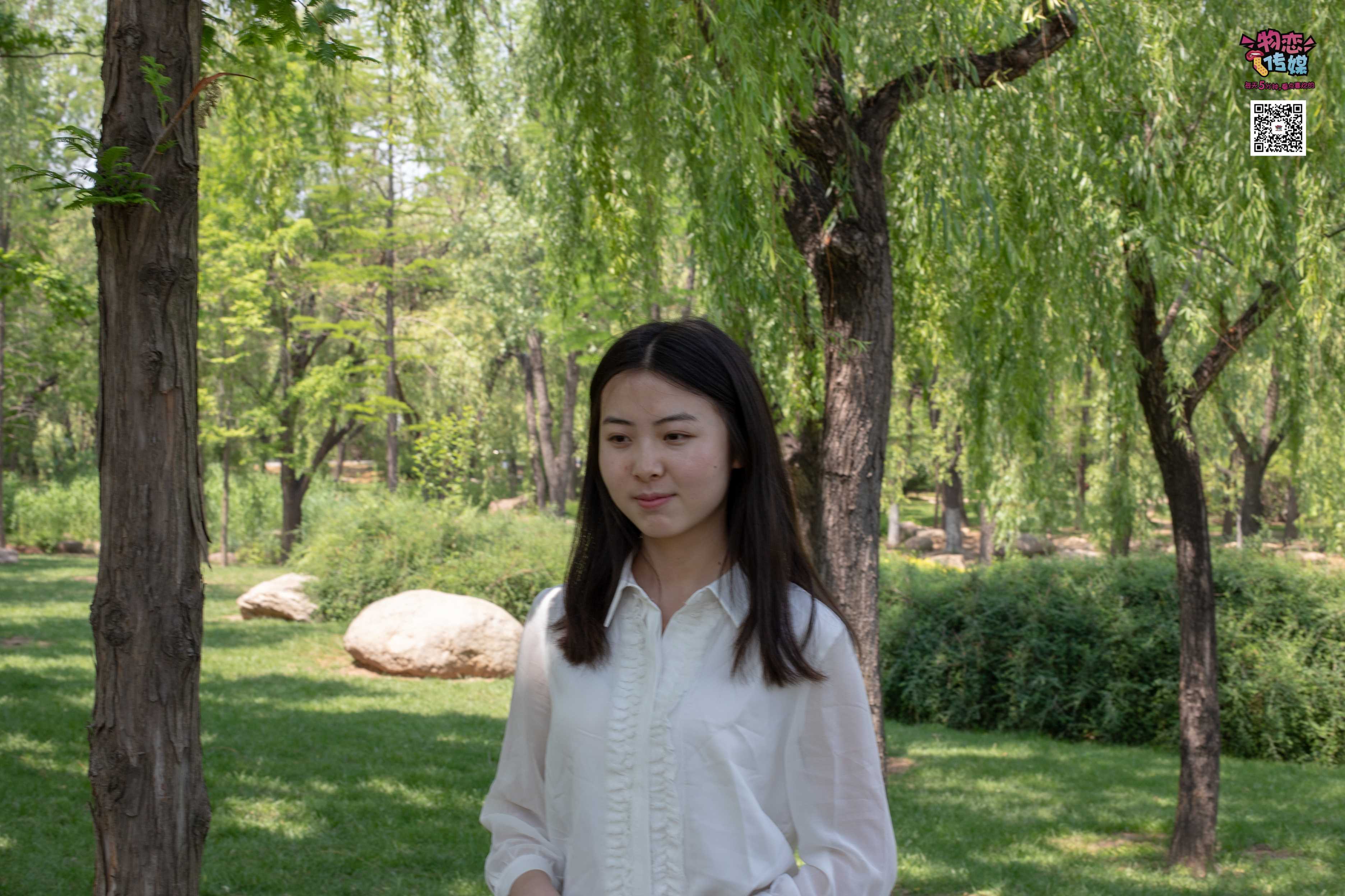 图片[2]-物恋传媒 No.009 纯纯的邻家小妹哦，小白鞋下藏着什么样的棉袜呢  [187P+1.26GB]-COS写真在线网