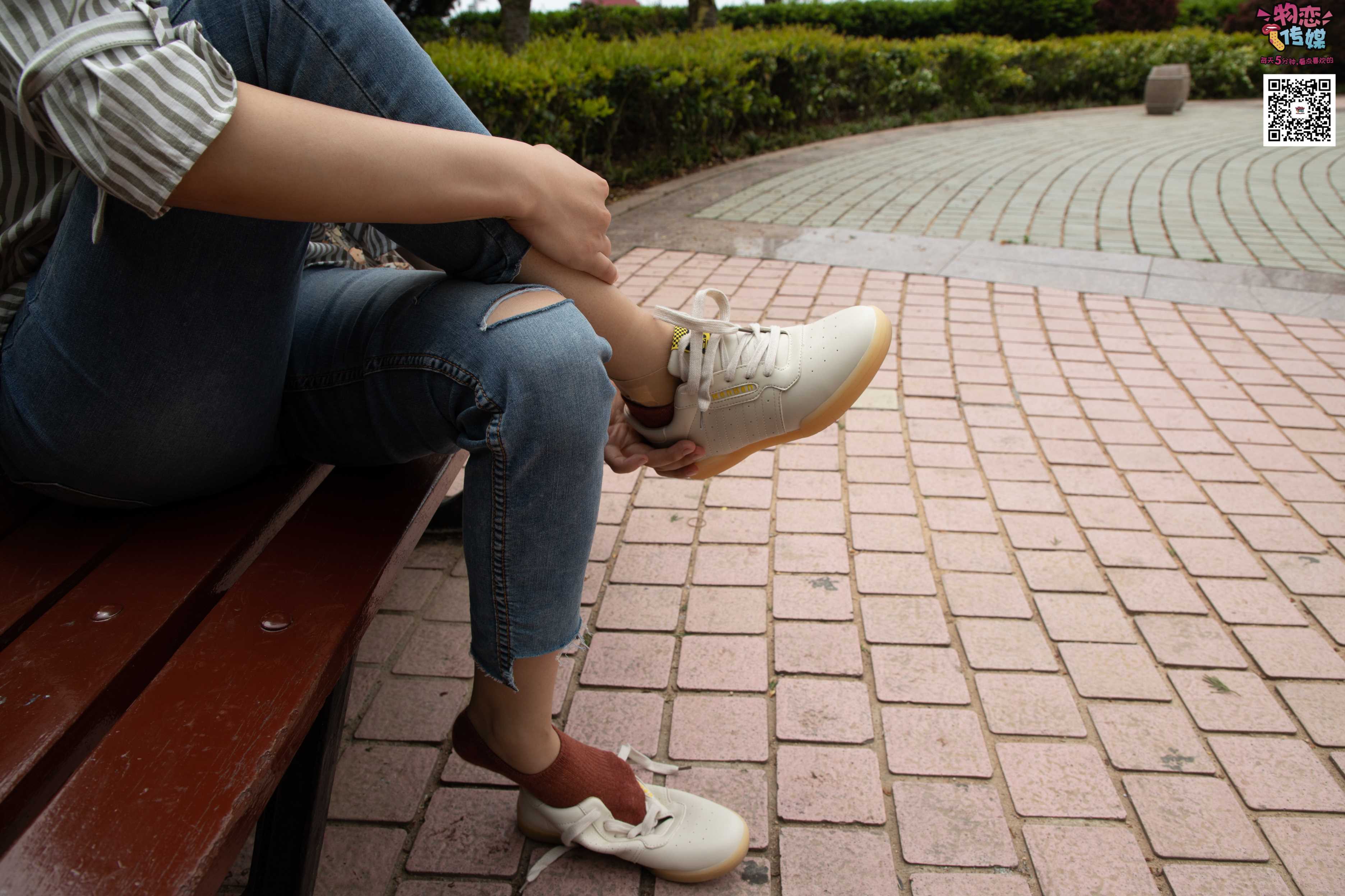 图片[4]-物恋传媒 No.014 高冷风格的大一小姐姐哦,小白鞋搭配粉色船袜  [237P1.41GB]-COS写真在线网