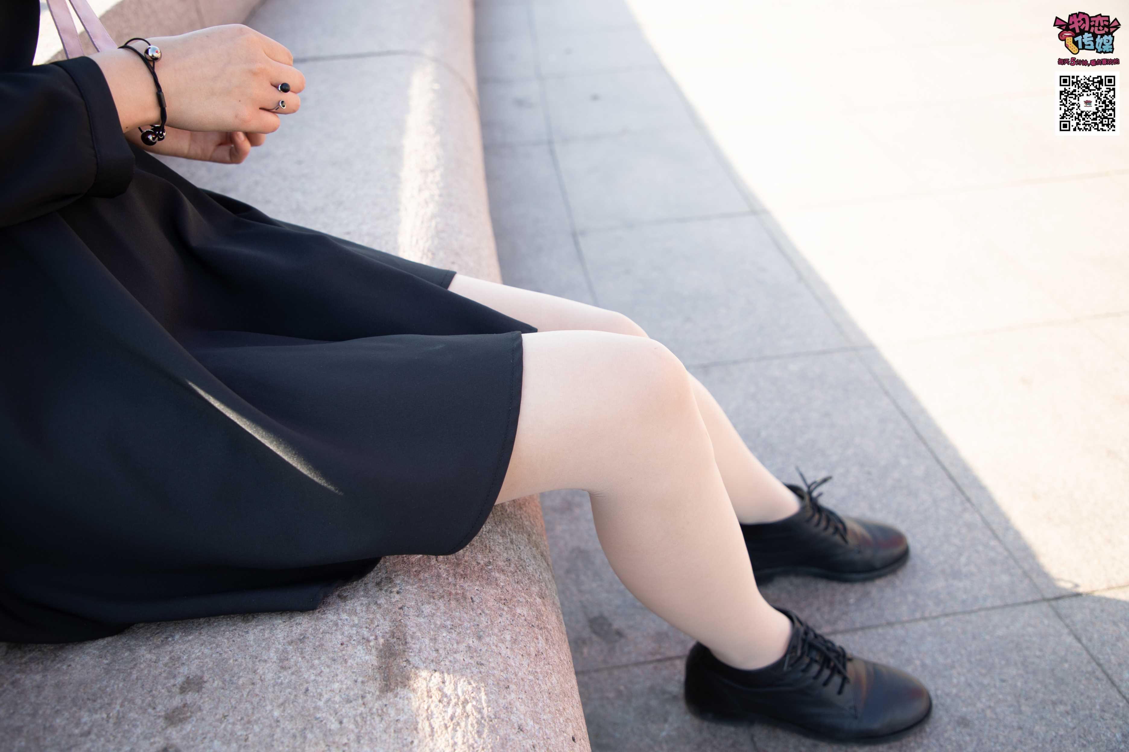 图片[6]-物恋传媒 No.018 清纯的小姐姐哦,透明加小皮鞋  [165P+863MB]-COS写真在线网