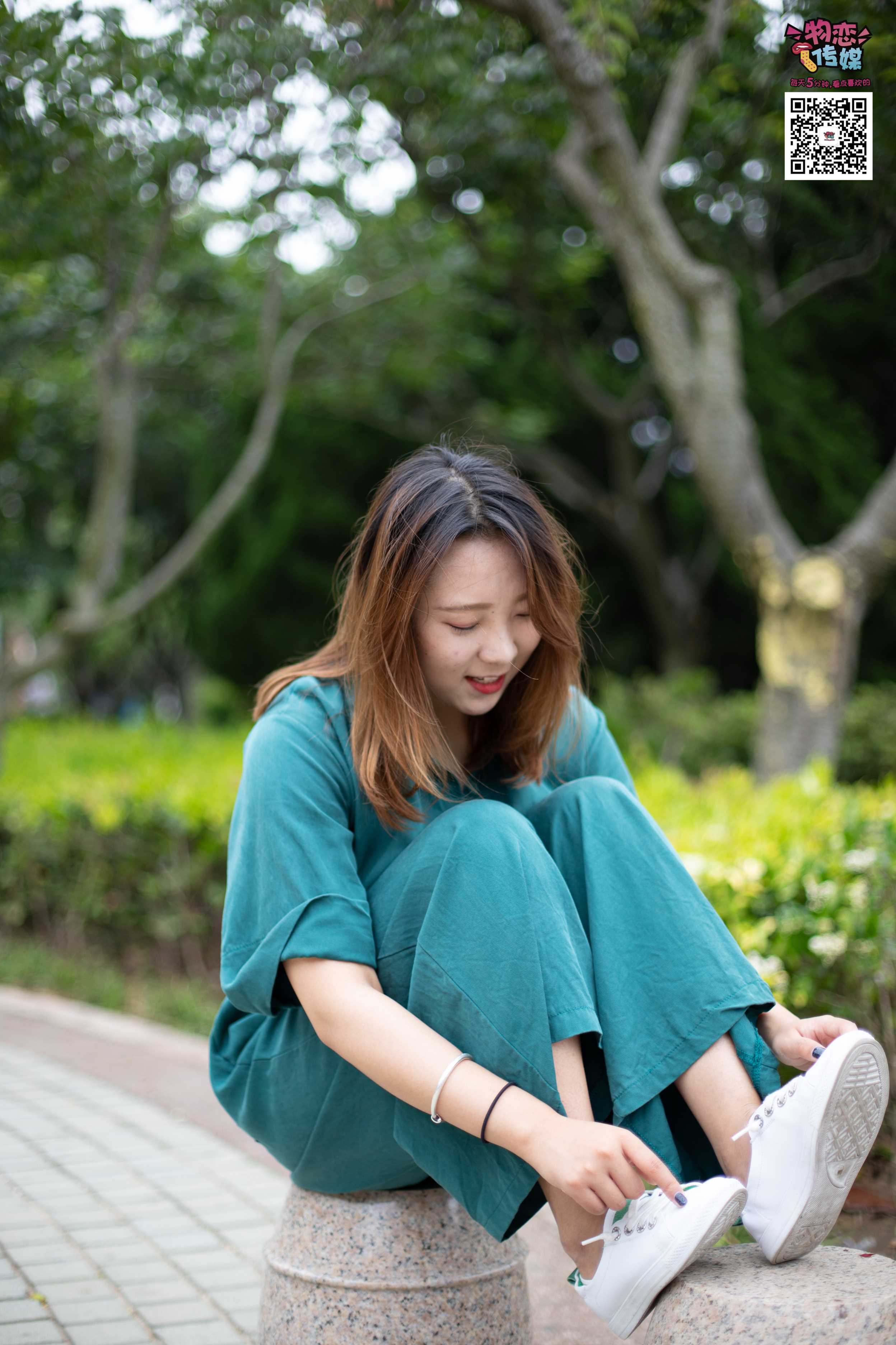 图片[3]-物恋传媒 No.019 地道的青岛小姐姐哦,白色板鞋搭配白色船袜  [99P+594MB]-COS写真在线网