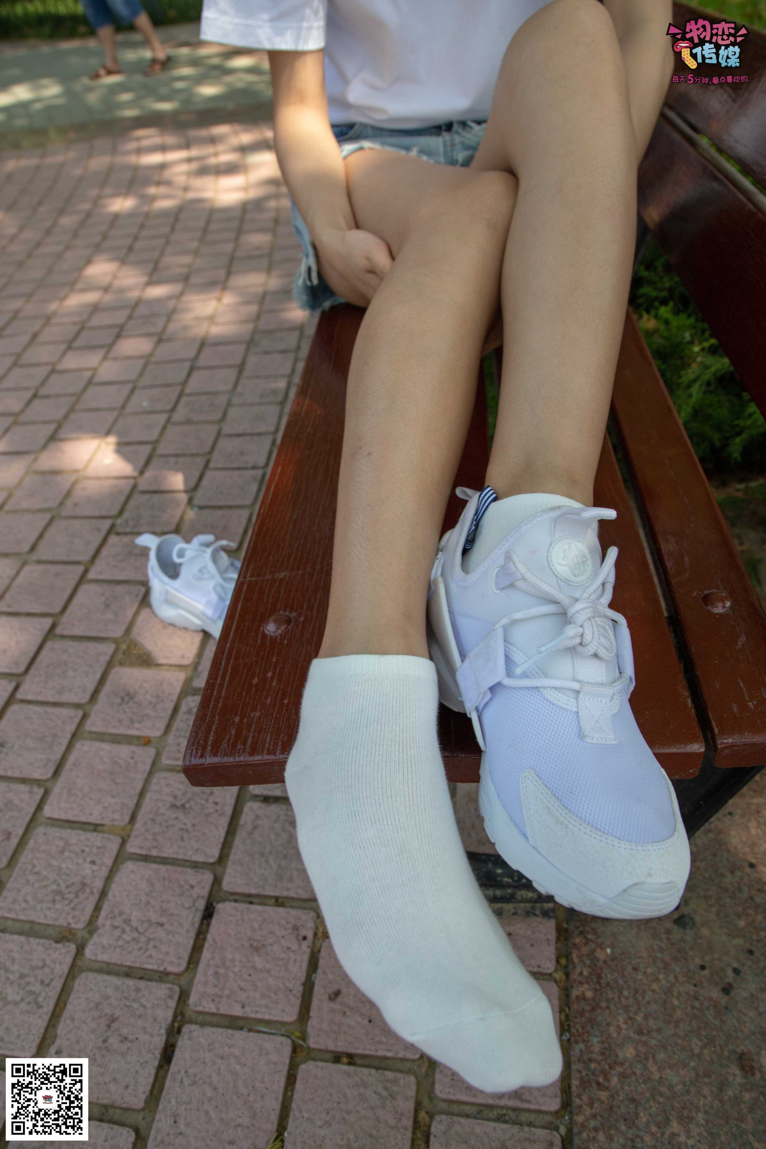 图片[4]-物恋传媒 No.022 美,从未如此简单.白色复古跑鞋搭配短筒白棉袜和船袜  [274P2.79GB]-COS写真在线网