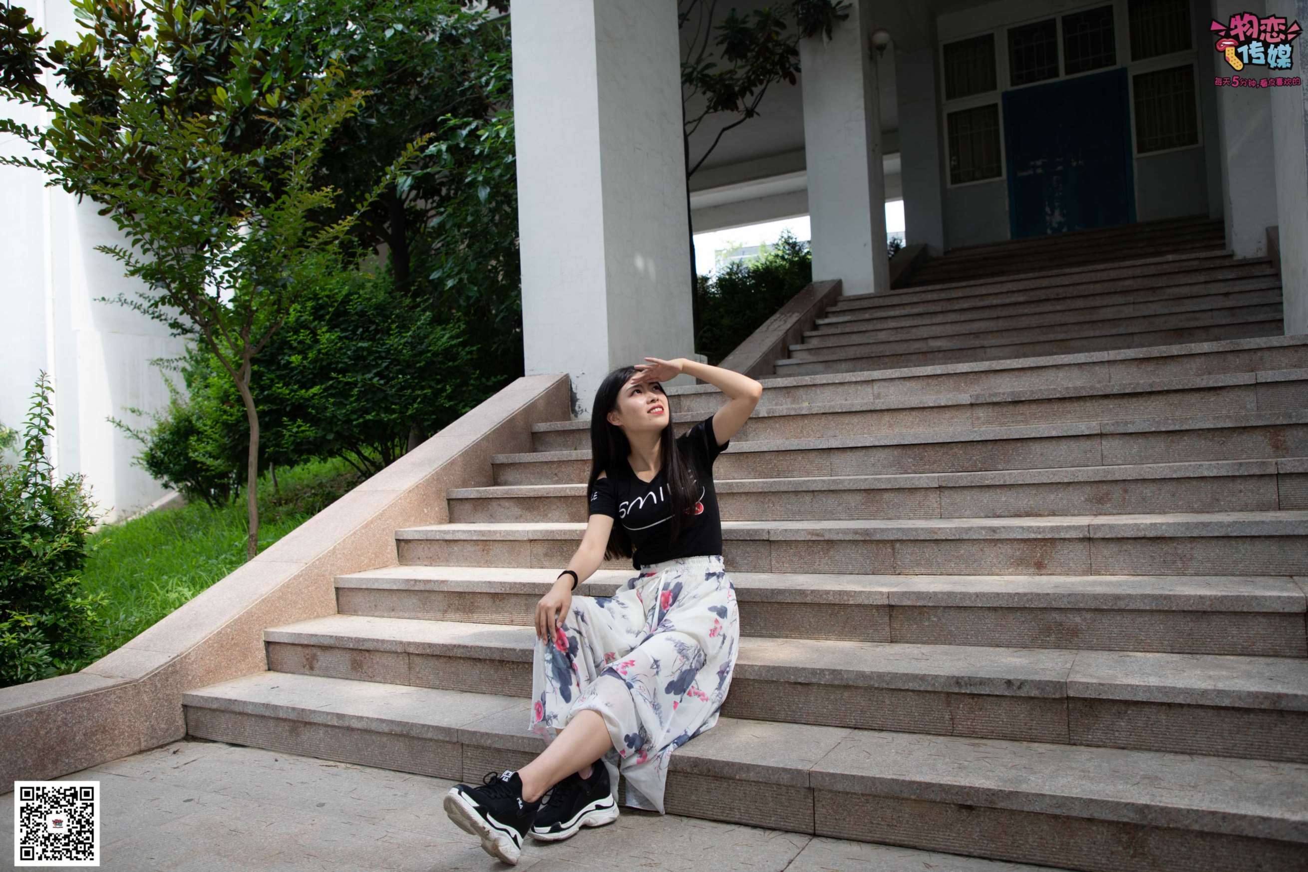 图片[2]-物恋传媒 No.029 99年大二大眼睛女生哦。和卡通船袜登场。 [154P+852MB]-COS写真在线网