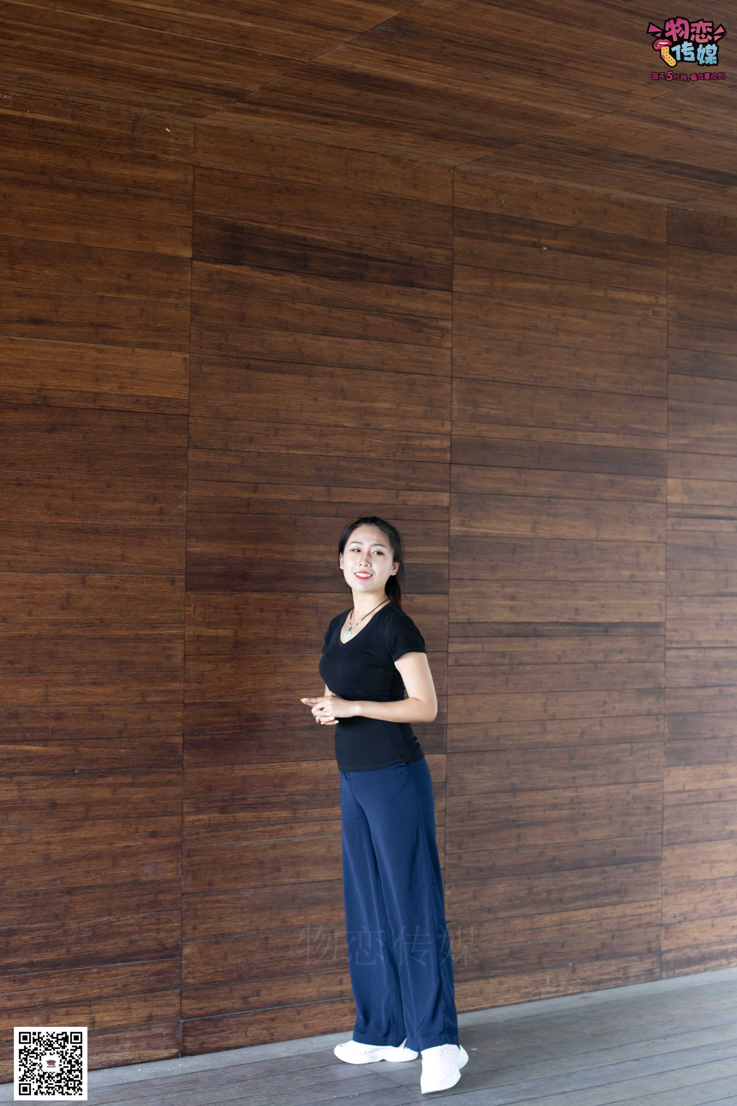 图片[3]-物恋传媒 No.053 些许R感，很多~粉色小跑鞋配船袜  [124P938MB]-COS写真在线网