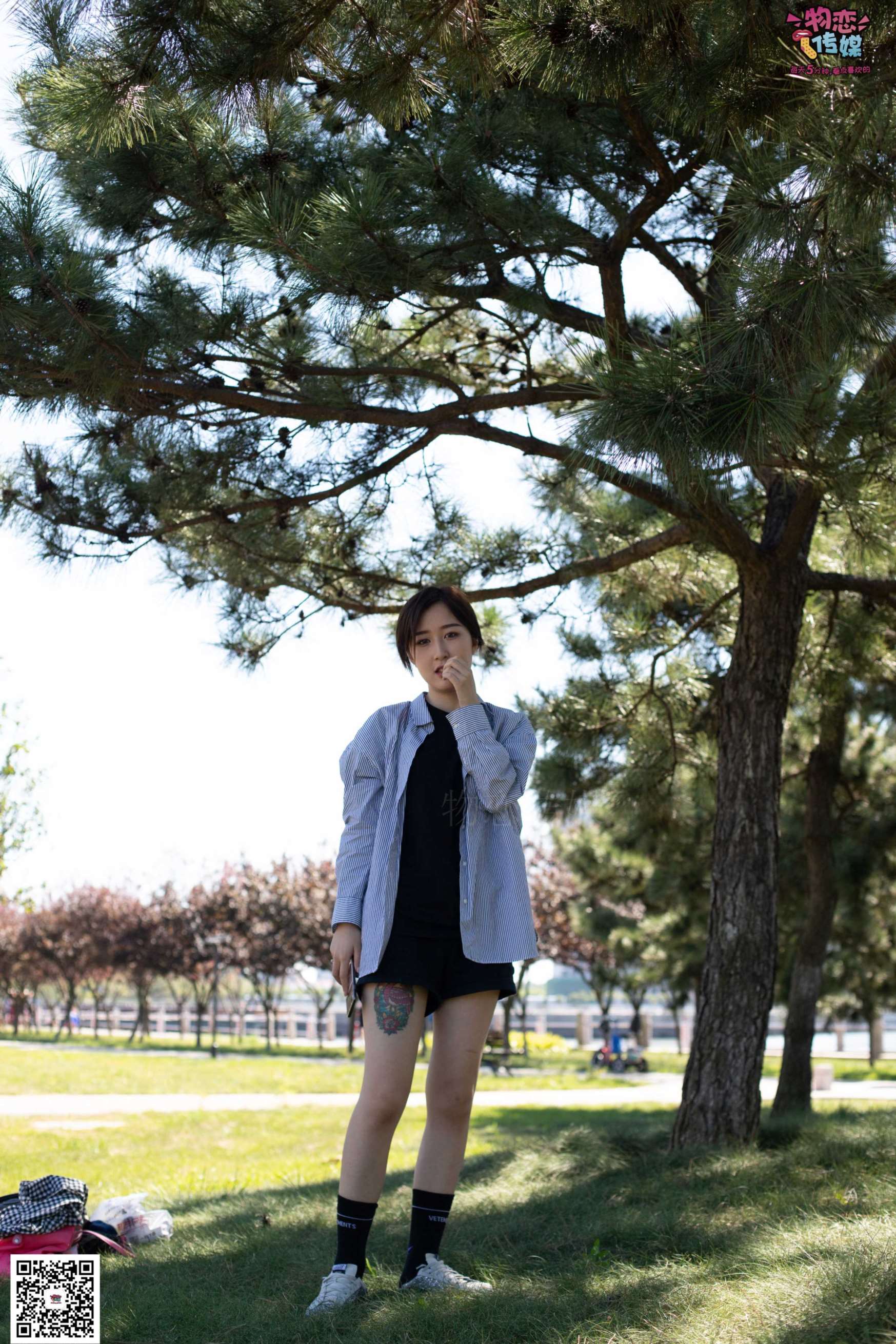 图片[6]-物恋传媒 No.056 眼神犀利,表情高冷小姐姐的深蓝色棉袜  [160P1.35GB]-COS写真在线网