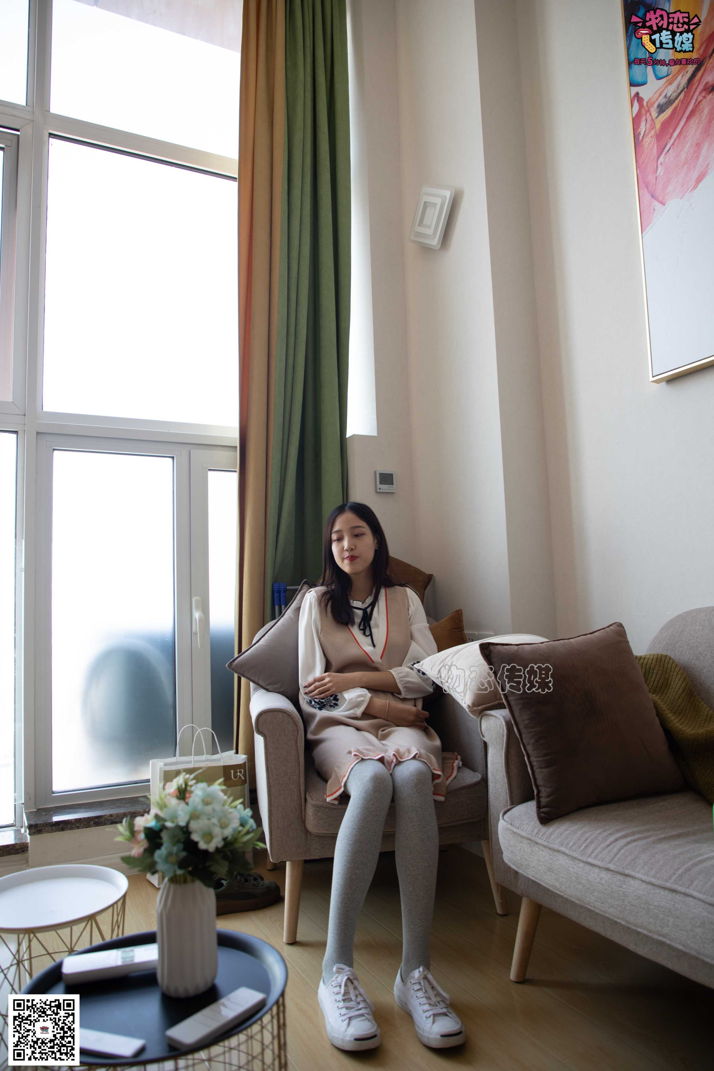 图片[2]-物恋传媒 No.066 开口笑,灰色的森女系.清纯小姐姐的灰色长筒棉袜  [148P922MB]-COS写真在线网