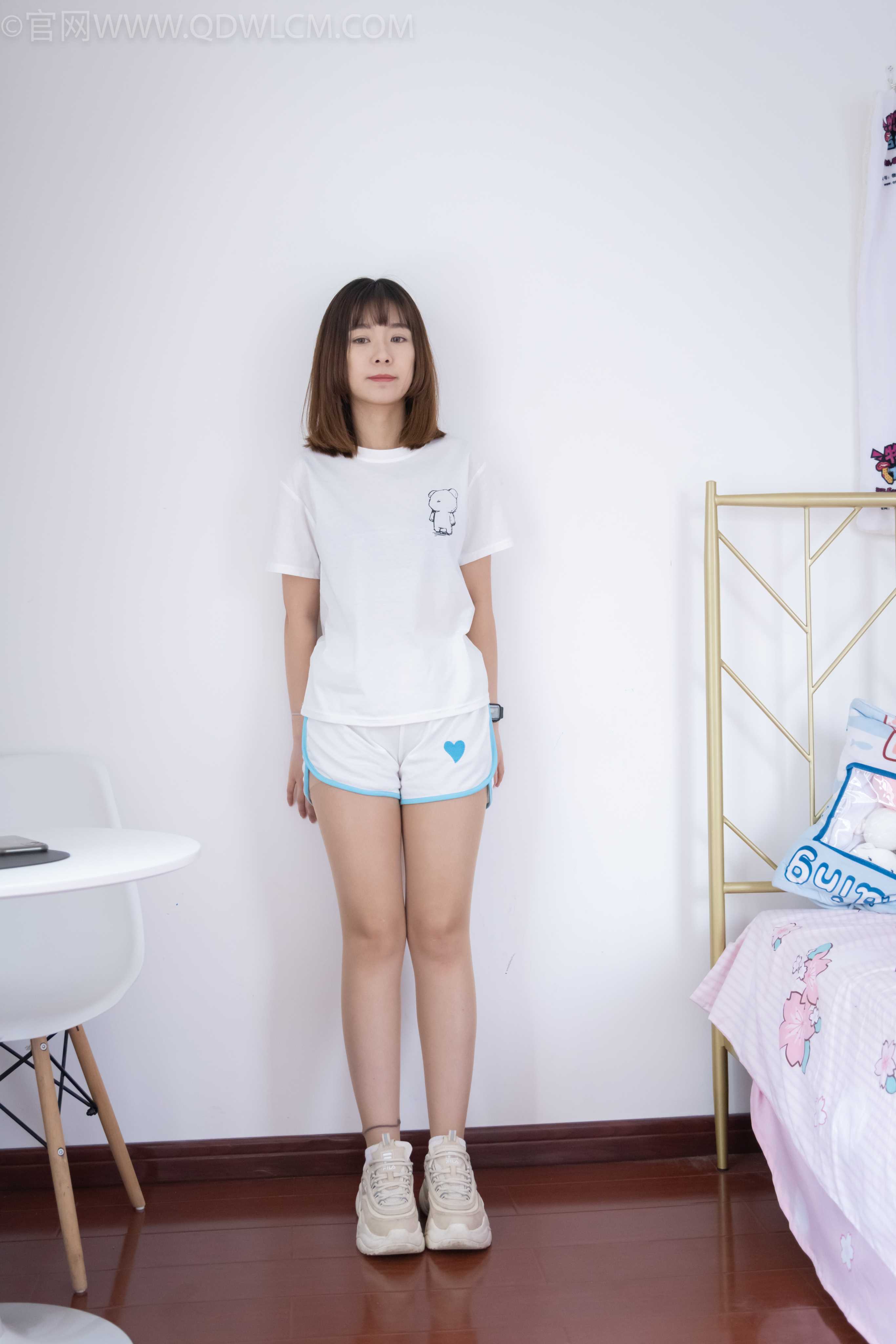 物恋传媒 NO.1033 婷婷-运动鞋、白棉袜、 [162P+1V／4.57GB] 插图3