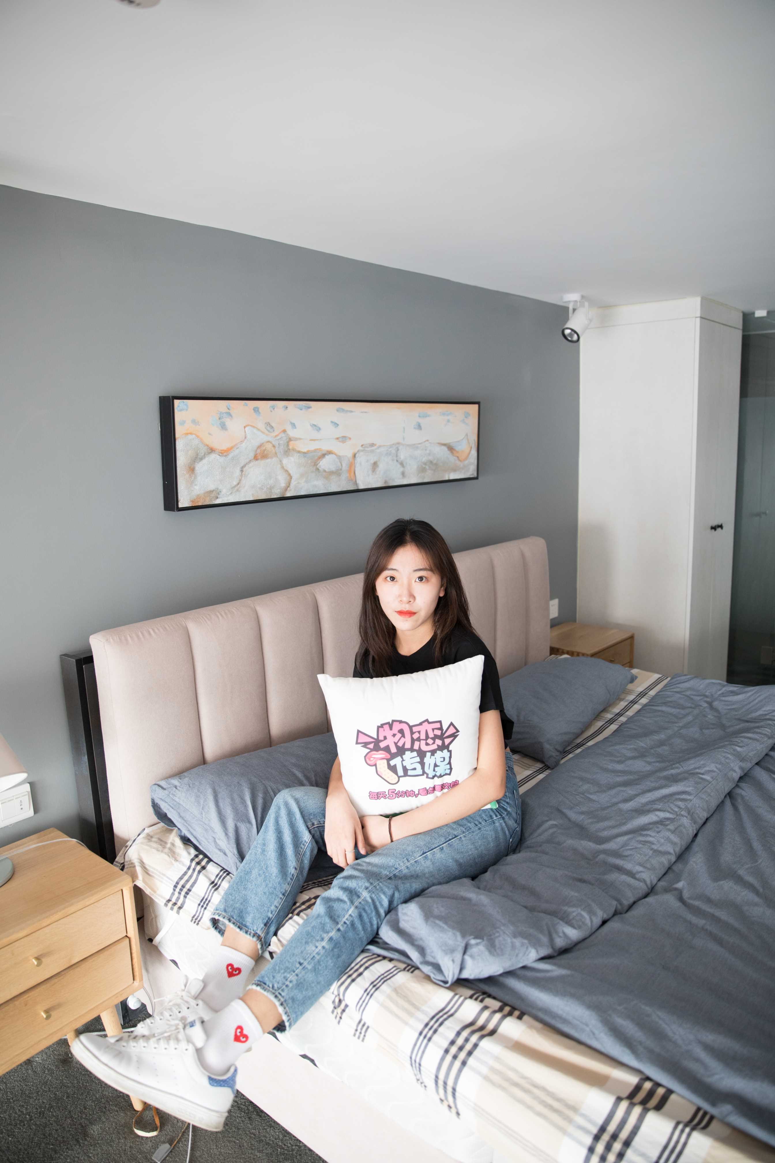 图片[6]-物恋传媒 No.132 Elise-床边的白色板鞋搭配白色棉袜与灰色棉袜  [147P3.05GB]-COS写真在线网