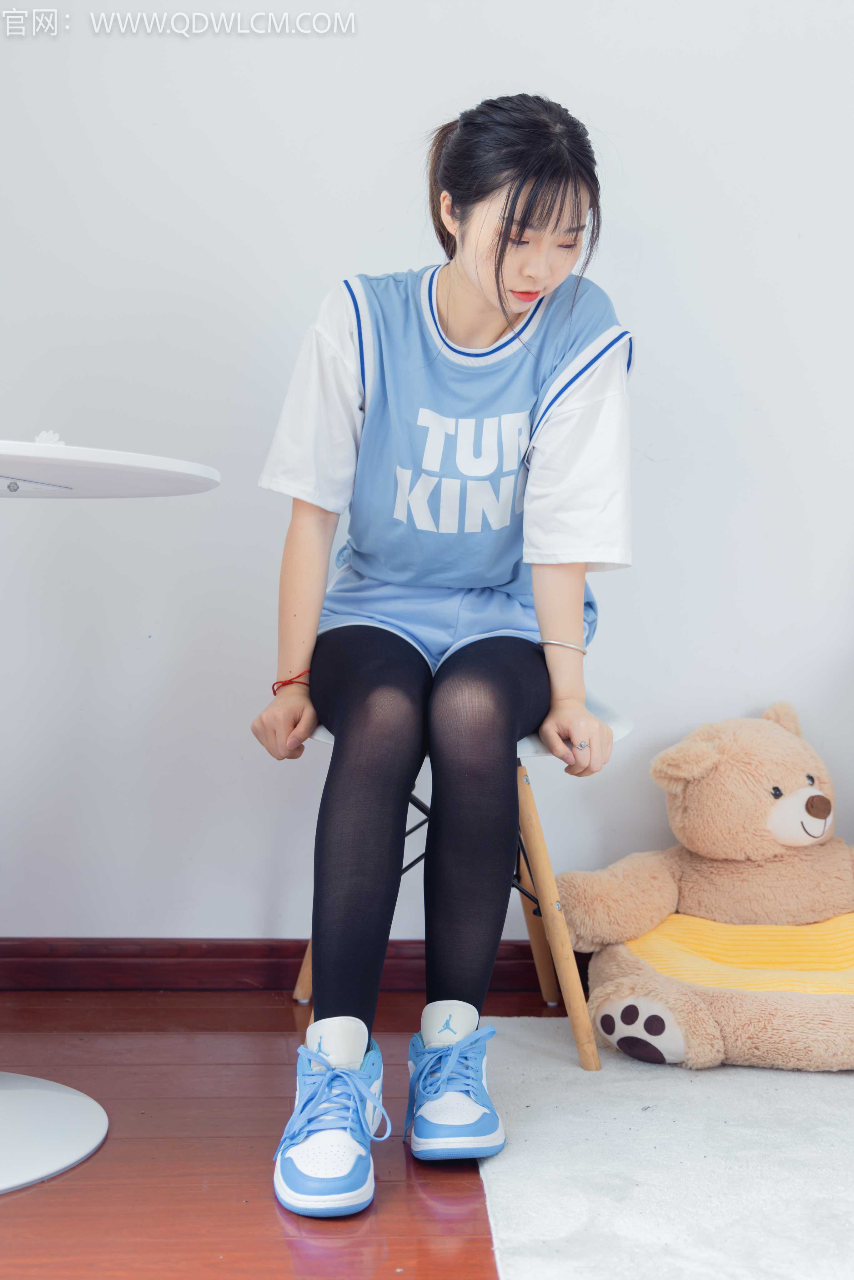 物恋传媒 NO.1317 挽挽-雅俗共赏 [150P+1V3.39G] 插图4