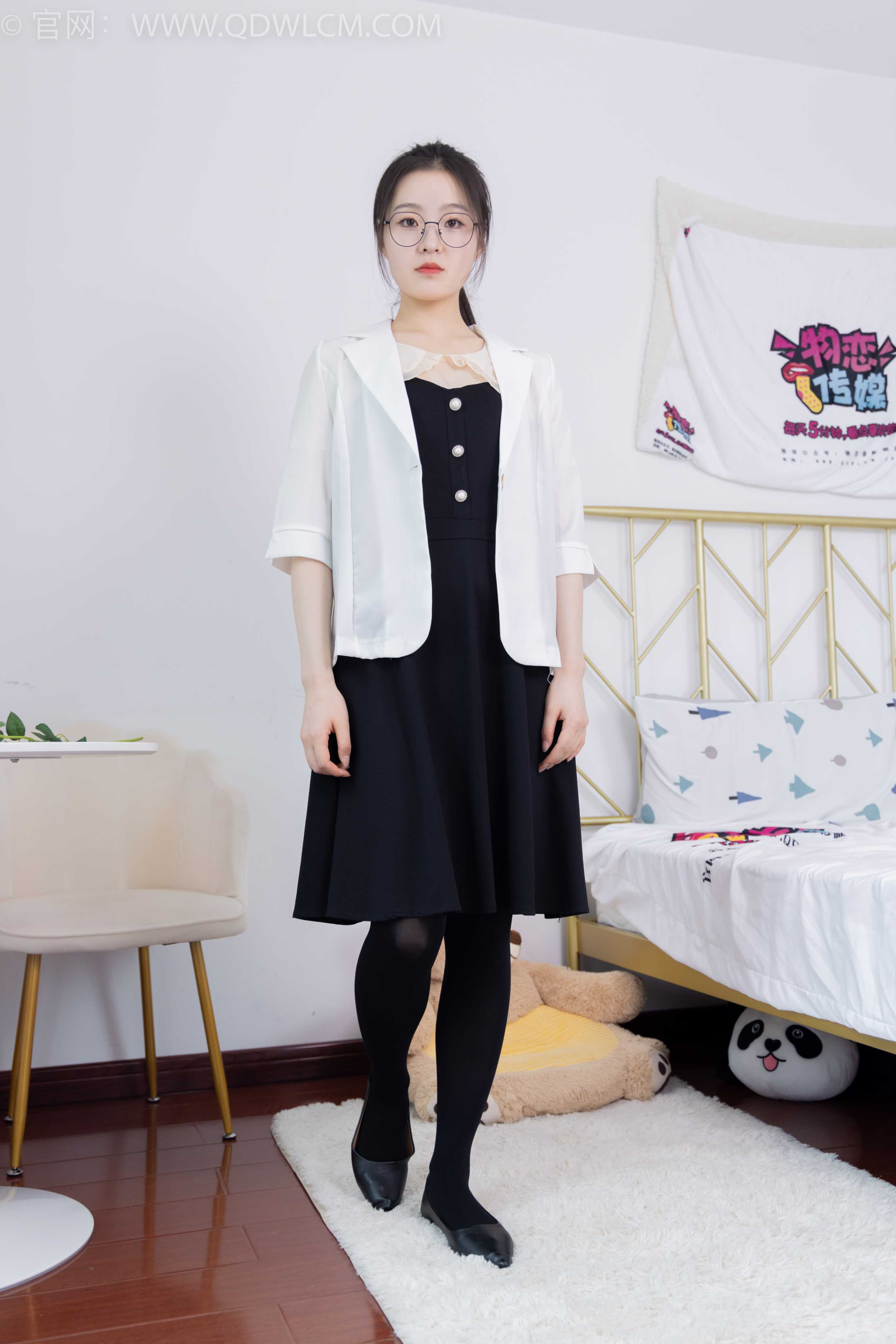 物恋传媒 NO.1640 青柠-木叶落秋声 [154P-1V-3.58G] 插图5