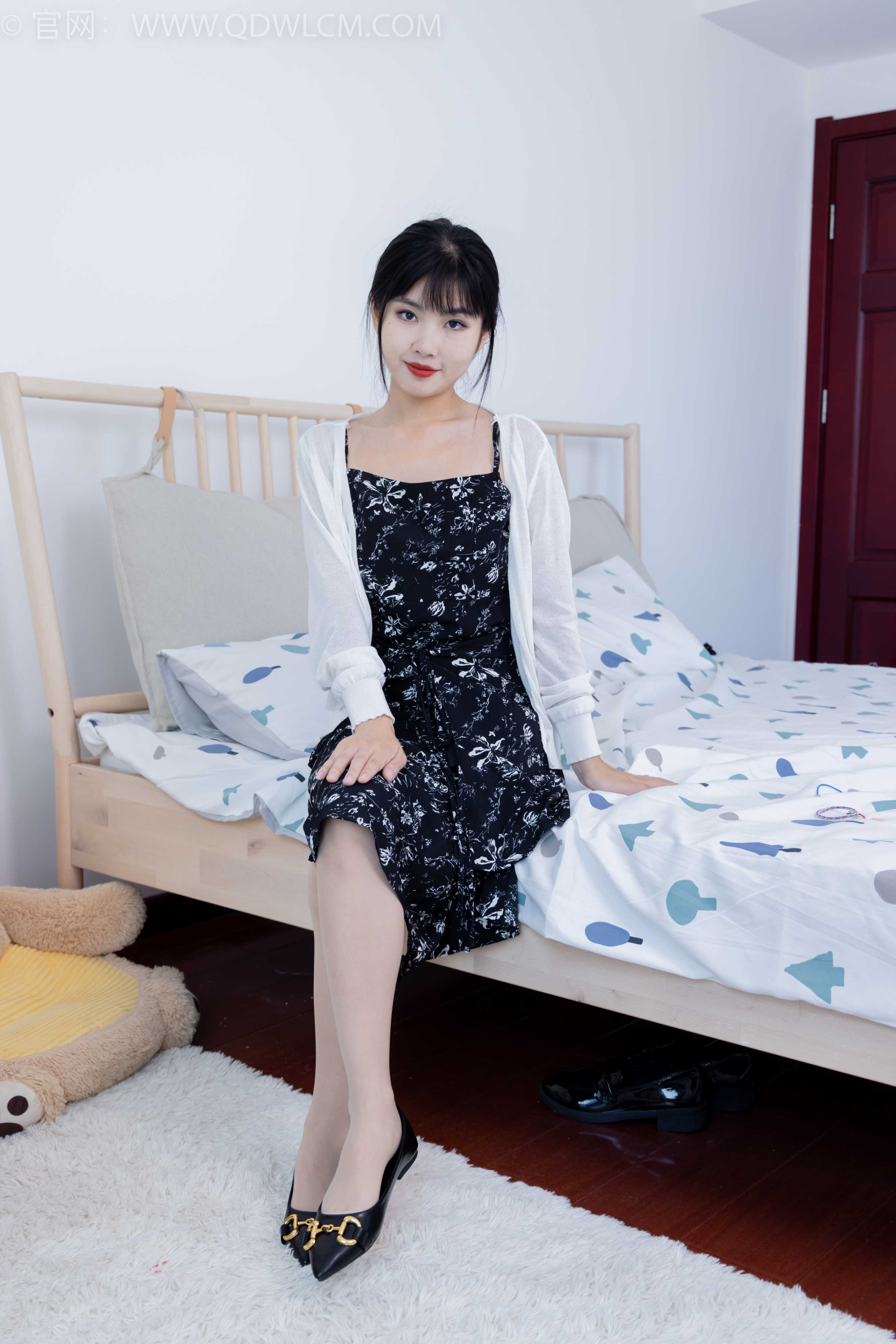 物恋传媒 NO.1815 米米-哥特式 [150P-1V-3.64G] 插图1