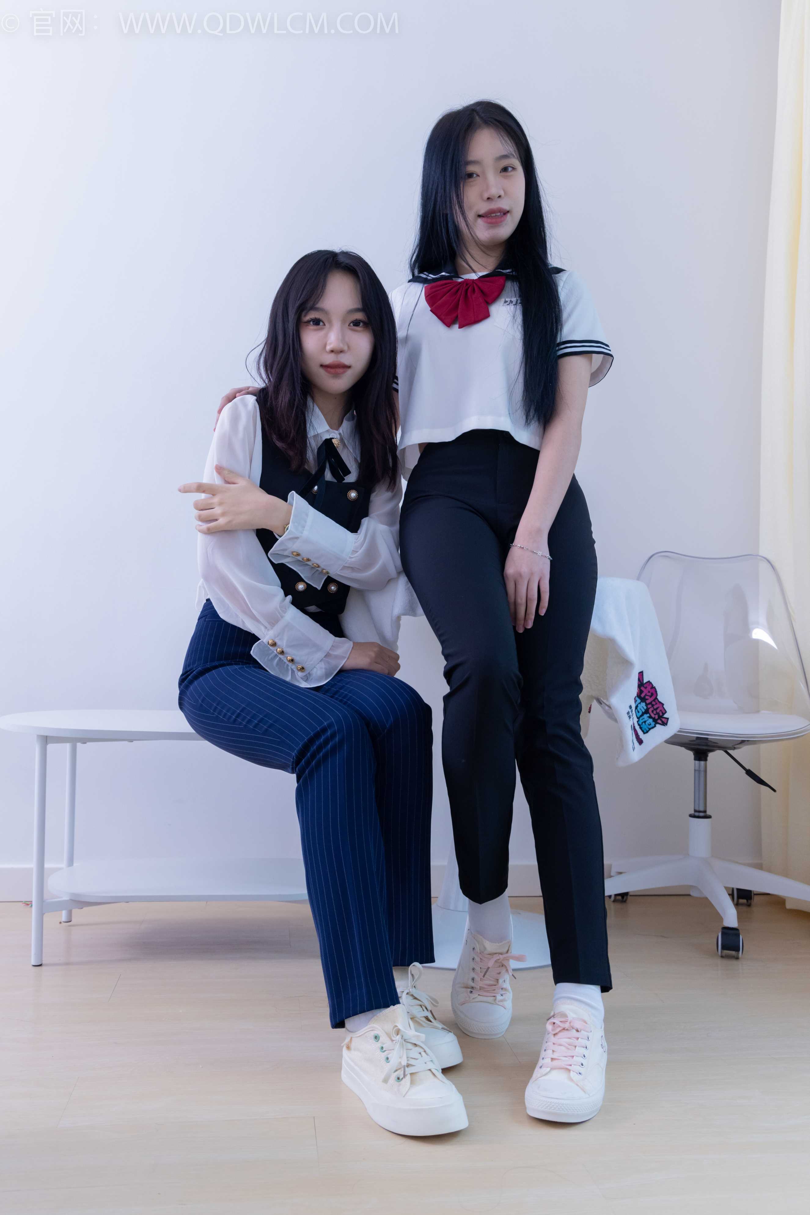 物恋传媒 NO.1835 纱纱&小谷-微风拂过 [195P-1V-6.9G] 插图5
