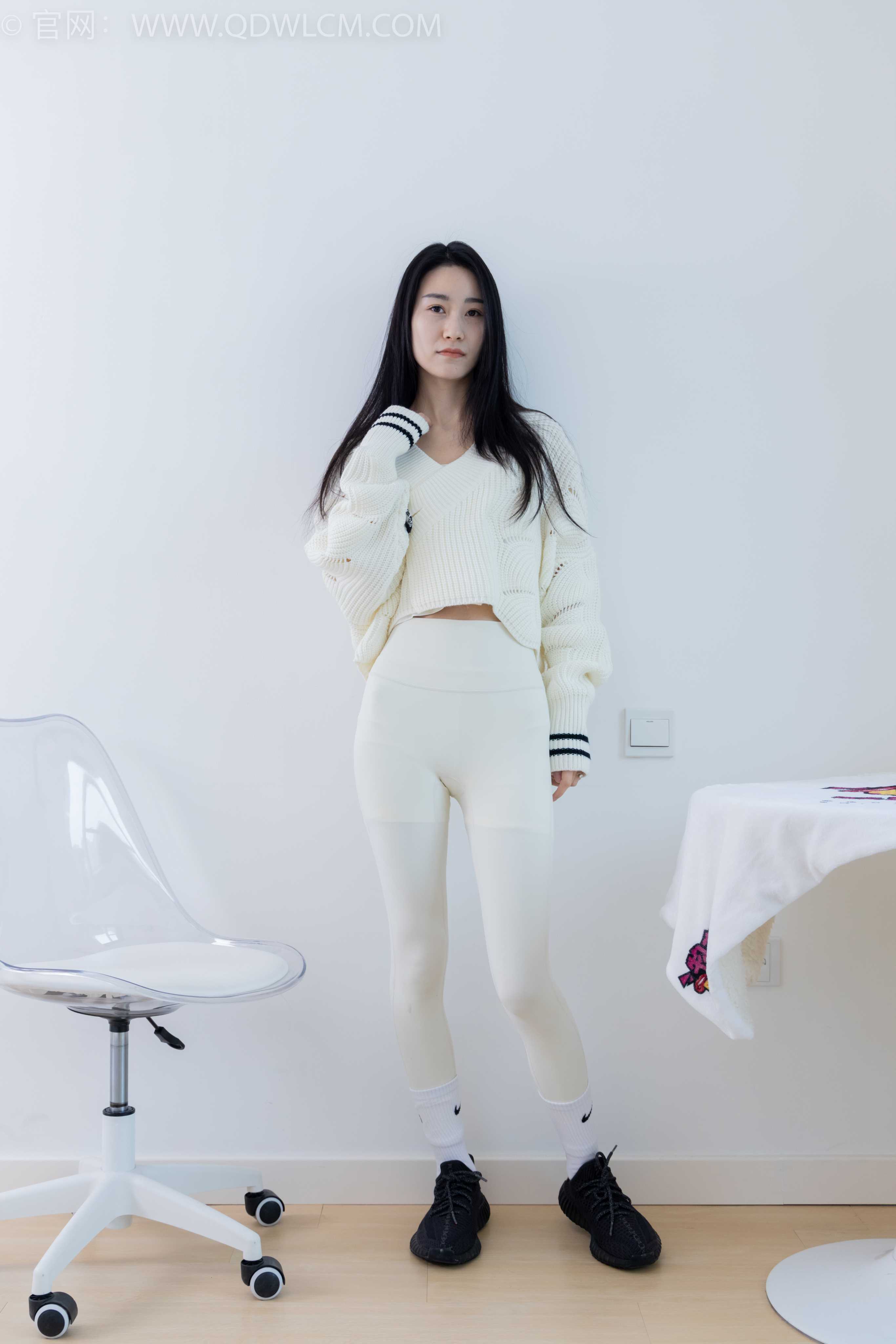 物恋传媒 NO.1900 果汁-白桃乌龙 [190P-1V-5.63G] 插图4
