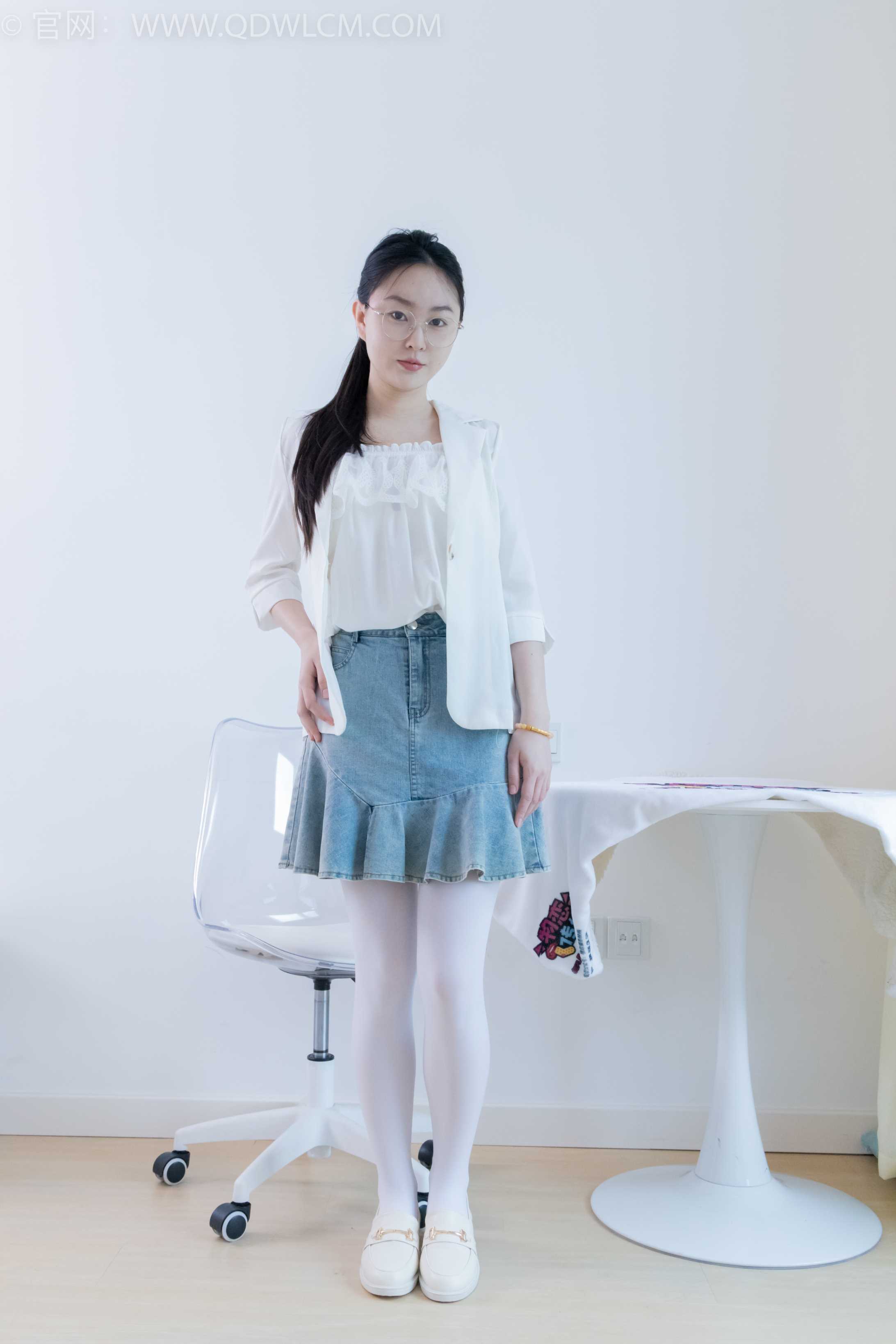 物恋传媒 NO.2246 美兔-皮鞋、皮筋绑脚老头乐挠脚剧情[151P-1V-4.33G] 插图4