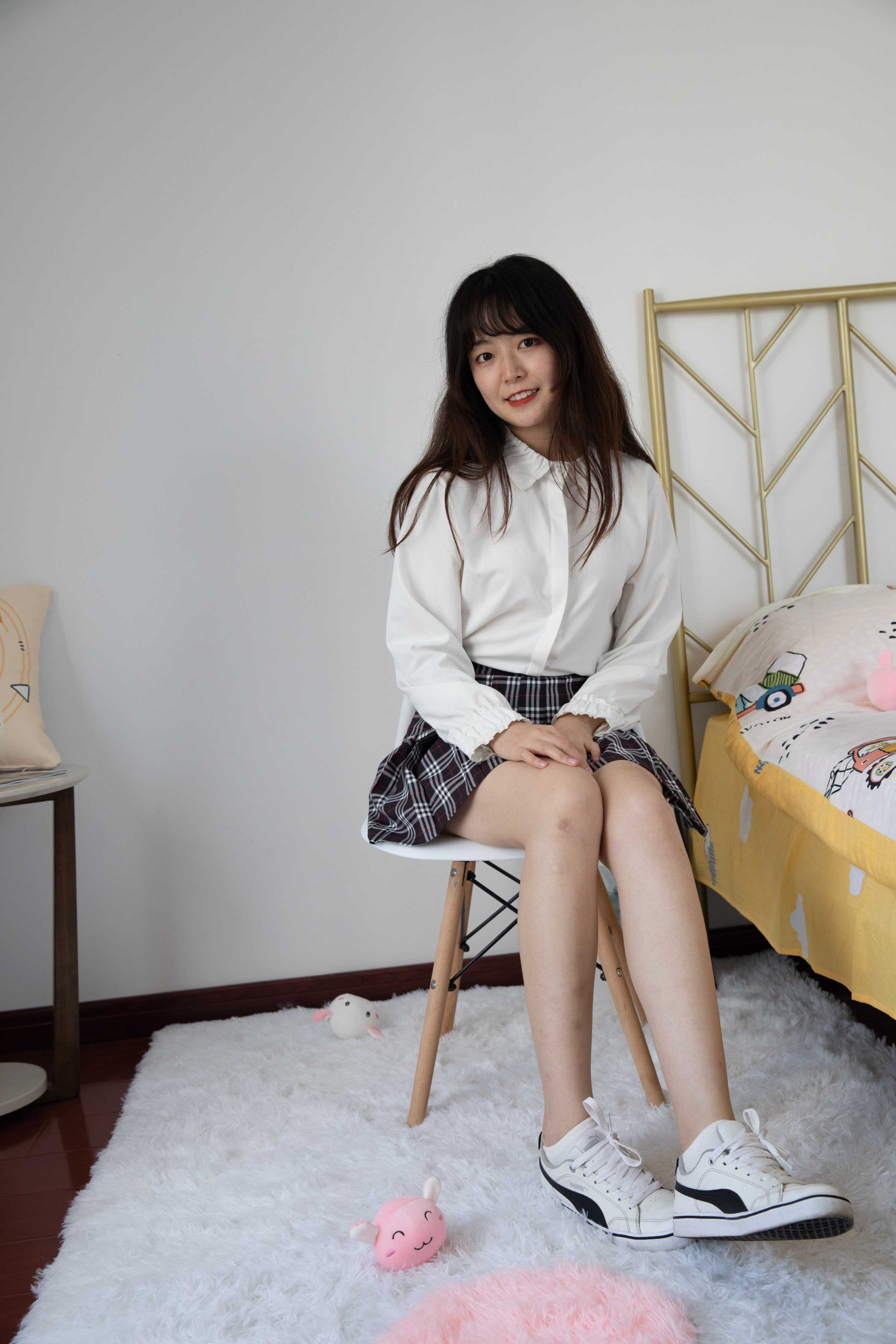 物恋传媒 No.409 洋洋-格子与糖 [146P+1V4.05G] 插图3
