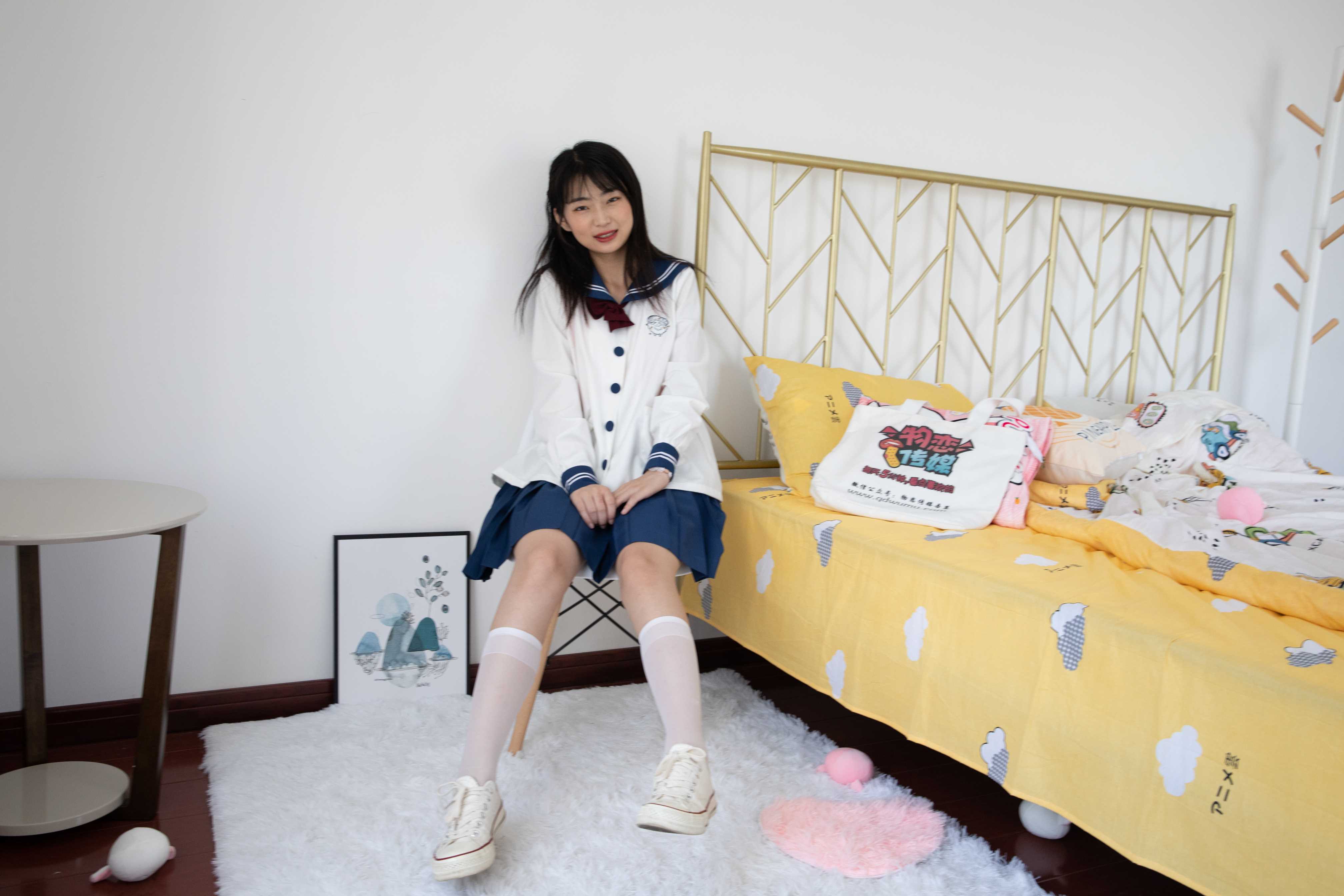 物恋传媒 No.449 小凌-碎钻 [144P+1V3.73G] 插图1