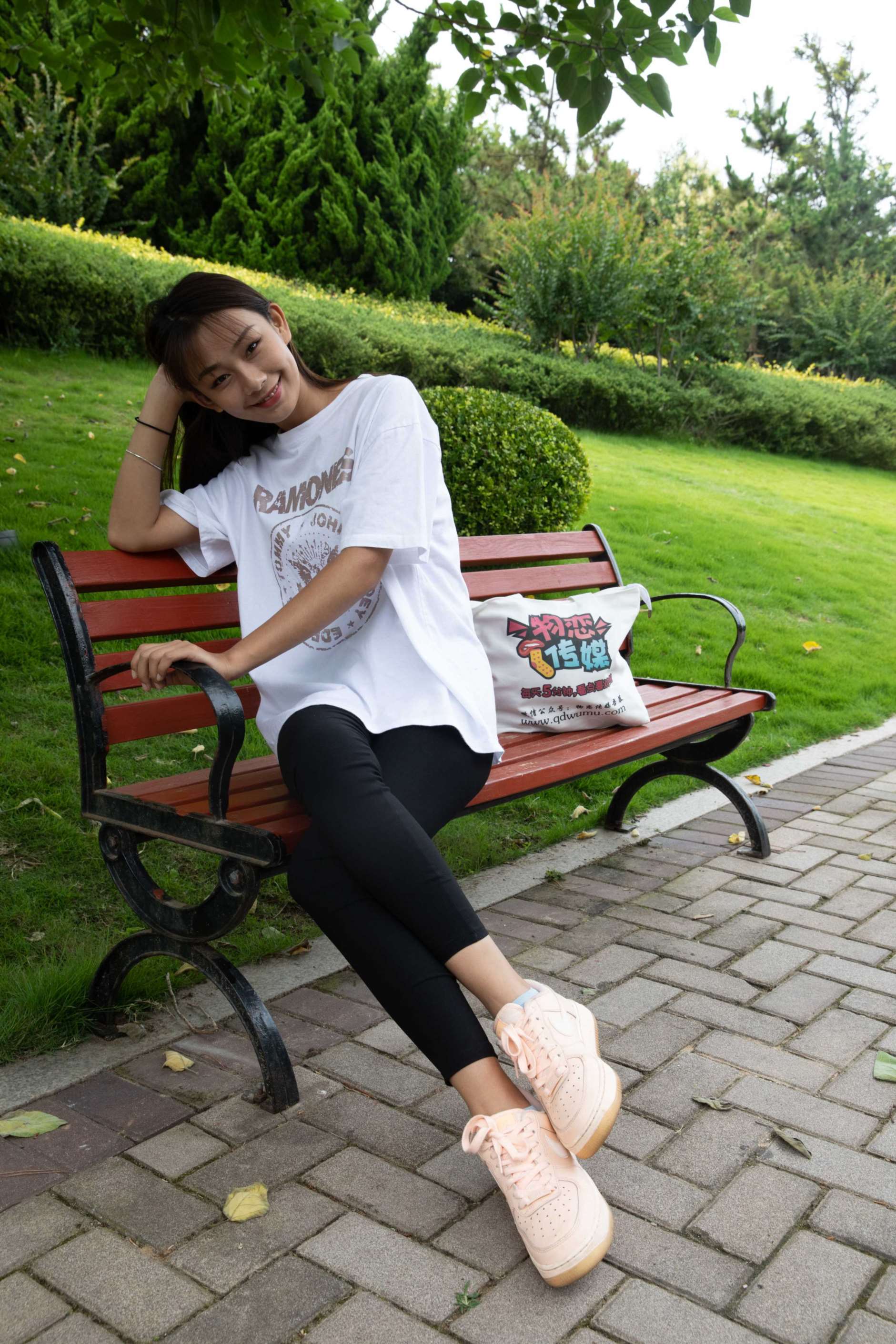 图片[2]-物恋传媒 No.470 岚岚-阳光香气 [158P4.49G]-COS写真在线网