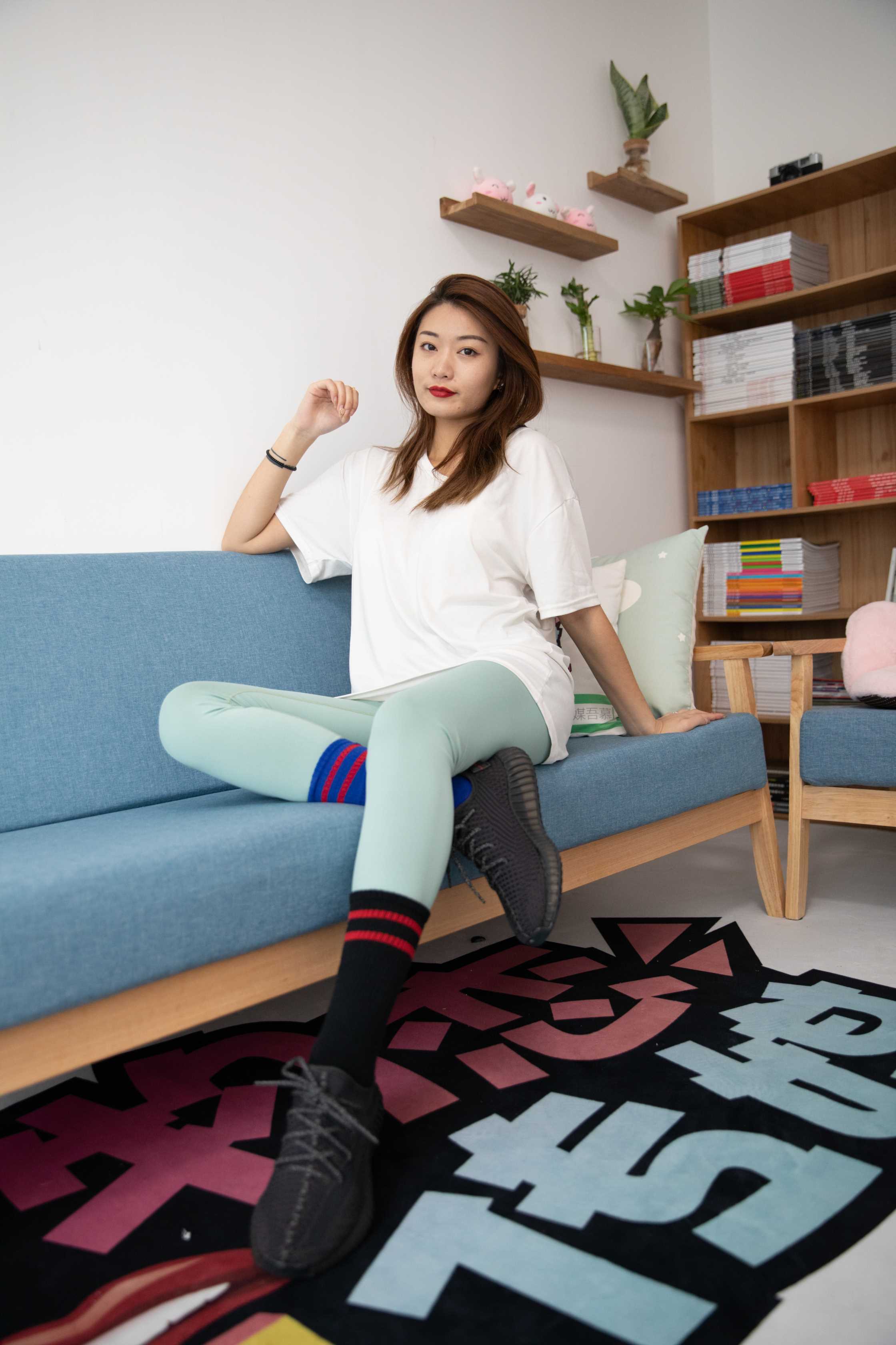 图片[2]-物恋传媒 NO.598 言言-思念如何 [148P4.97G]-COS写真在线网