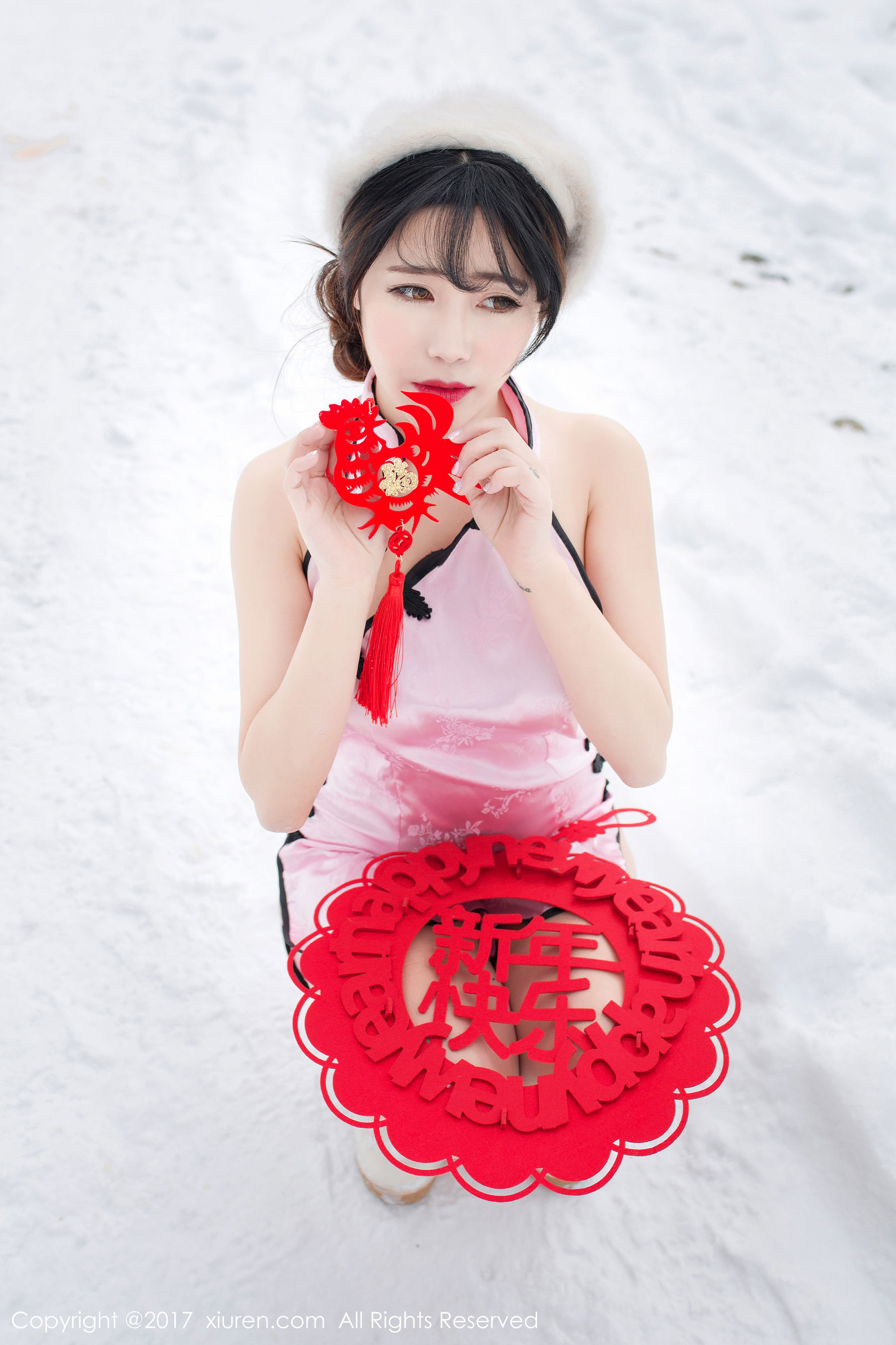兜豆靓Youlina《新年贺岁》 秀人网XIUREN No.686 插图4
