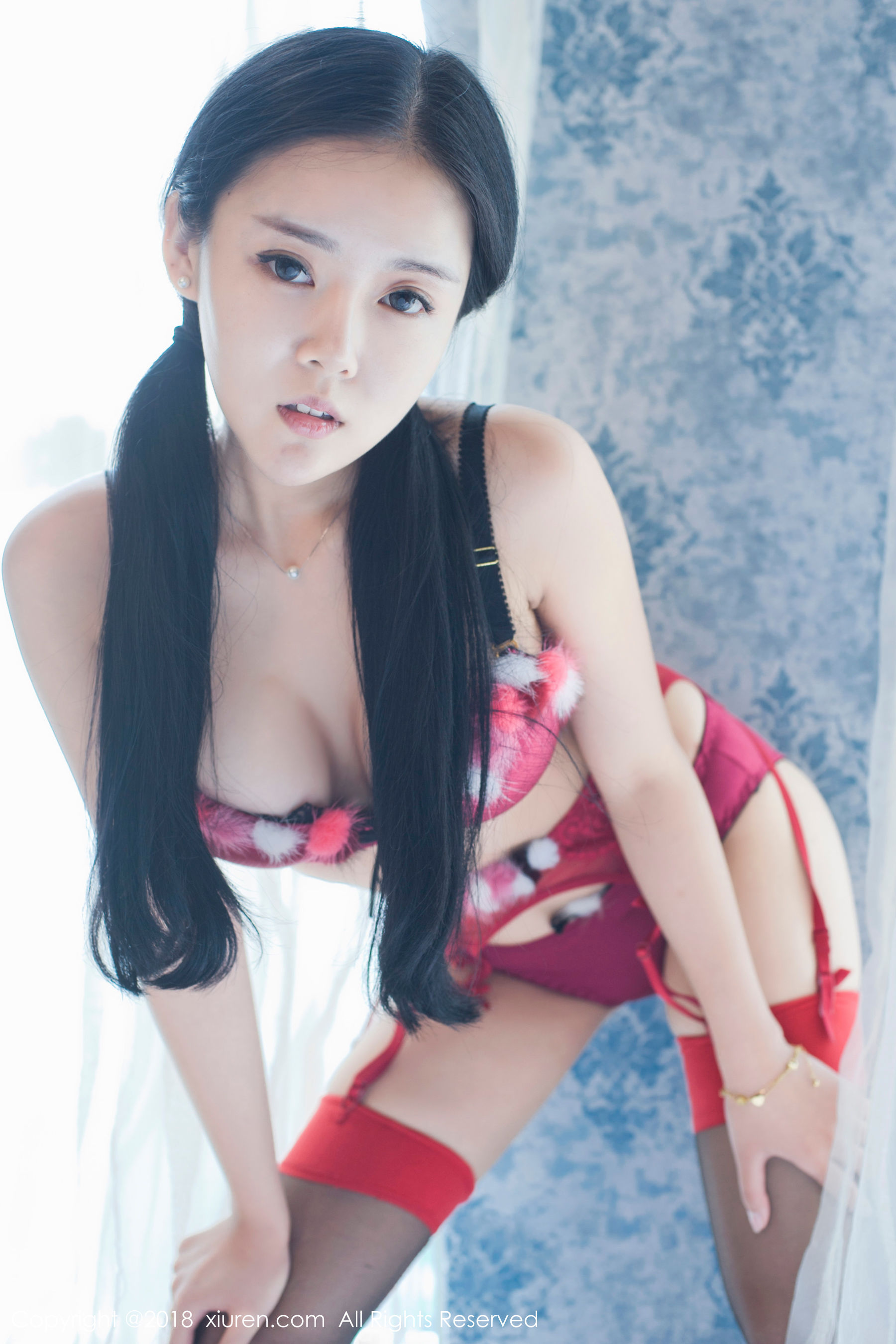 红气球《童颜巨乳稚气未脱小姑娘》 秀人 No.932 插图4