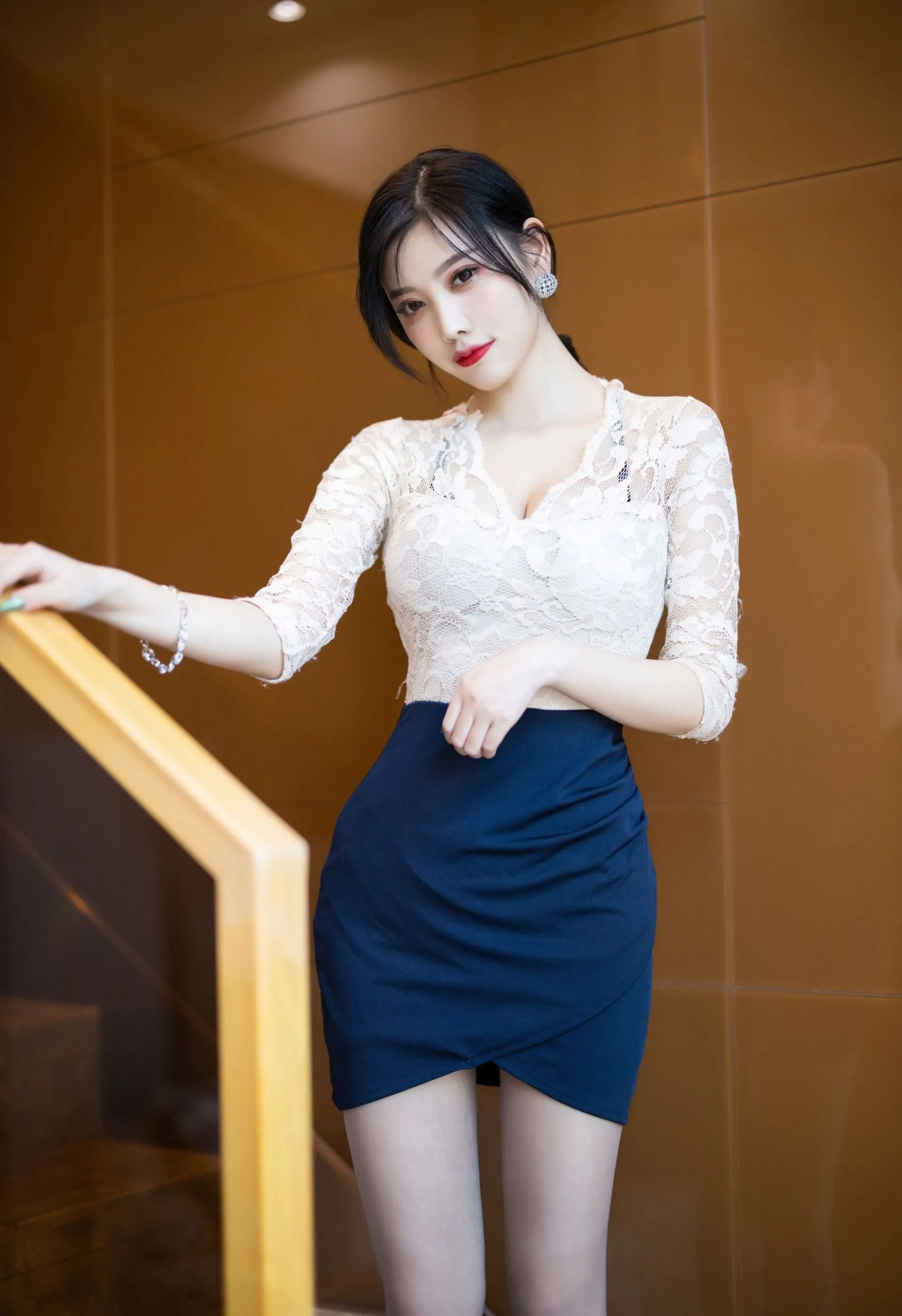 图片[6]-XIUREN秀人网 No.1717 杨晨晨sugar-COS写真在线网