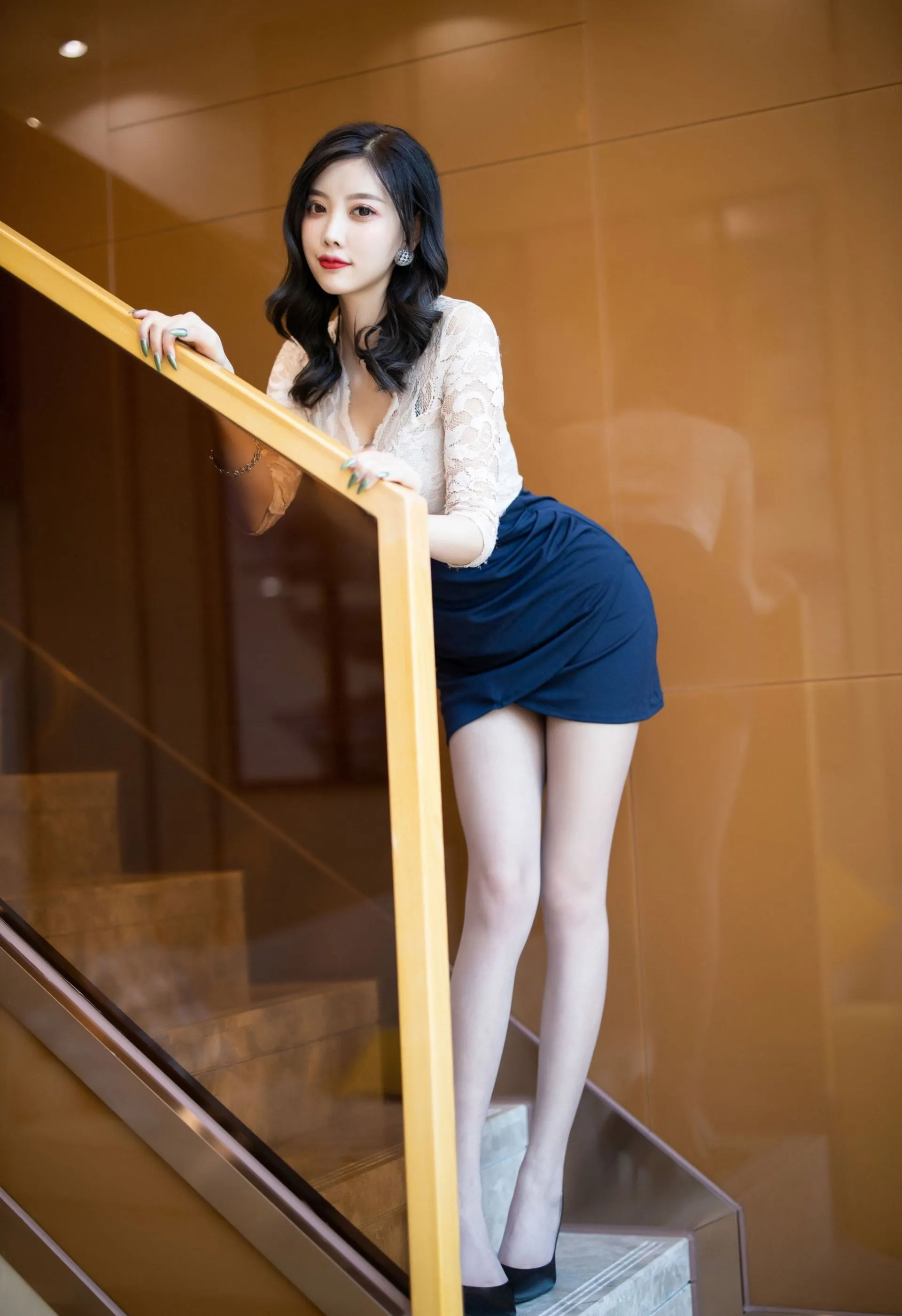 图片[5]-XIUREN秀人网 No.1717 杨晨晨sugar-COS写真在线网