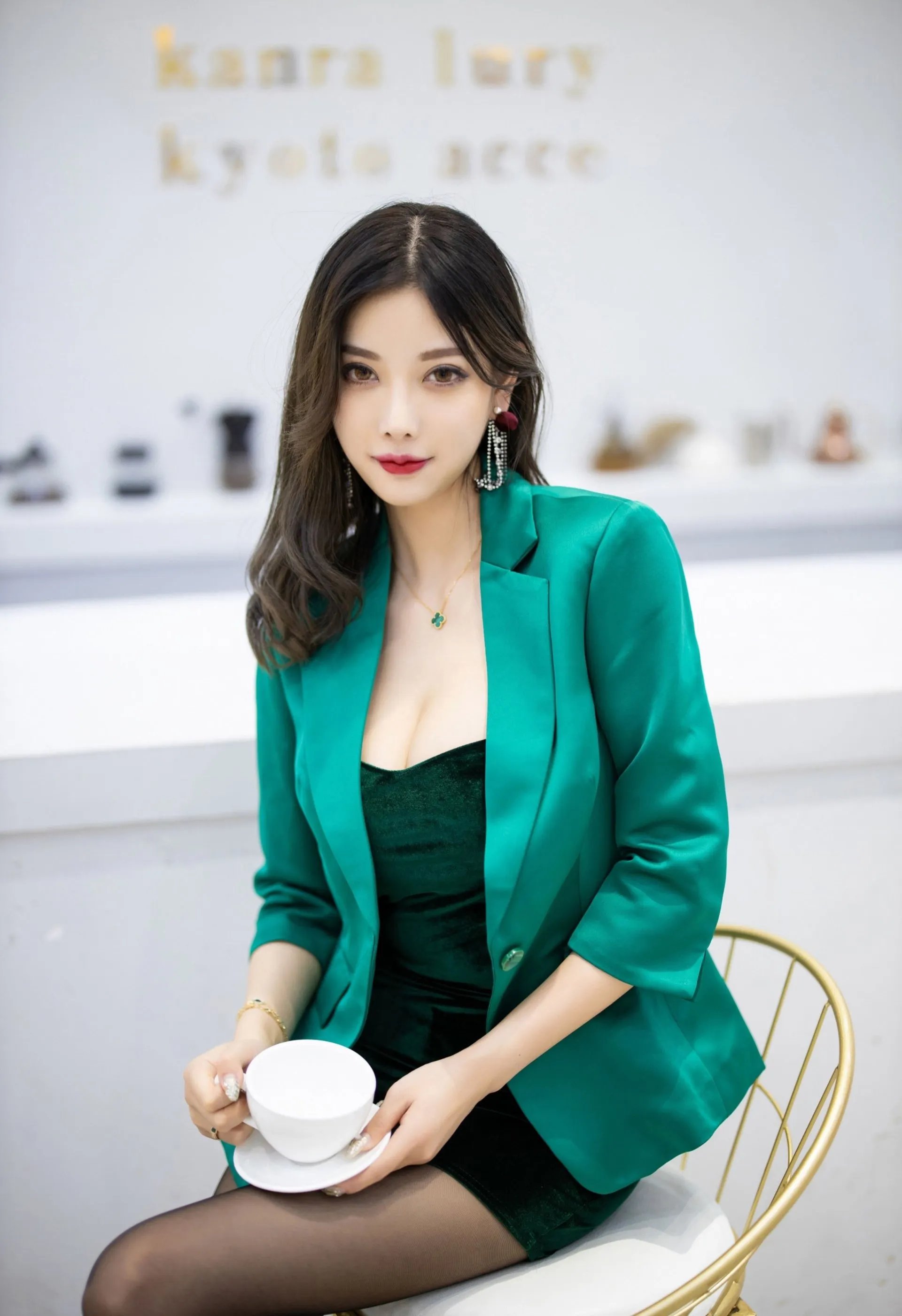 图片[4]-XIUREN秀人网 No.1731 杨晨晨sugar-COS写真在线网