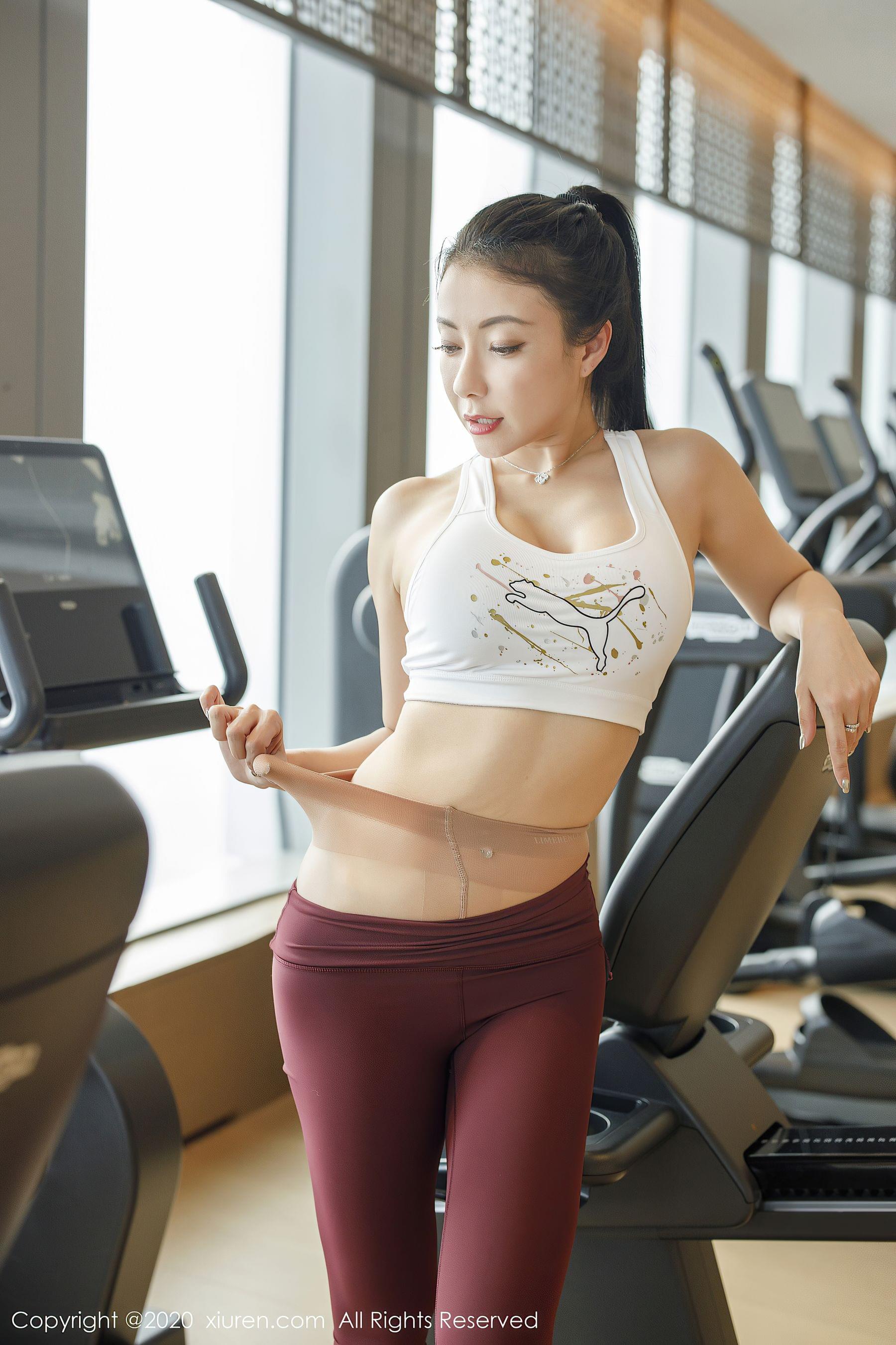 图片[5]-秀人XIUREN No.2332 果儿Victoria-COS写真在线网