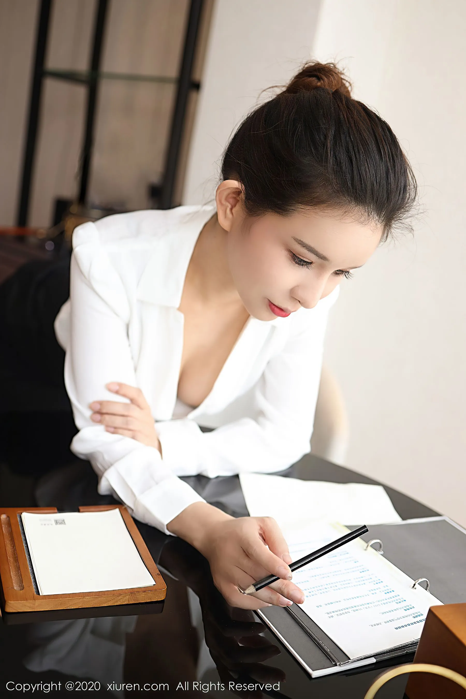 图片[4]-秀人 No.2596 张雨萌-COS写真在线网