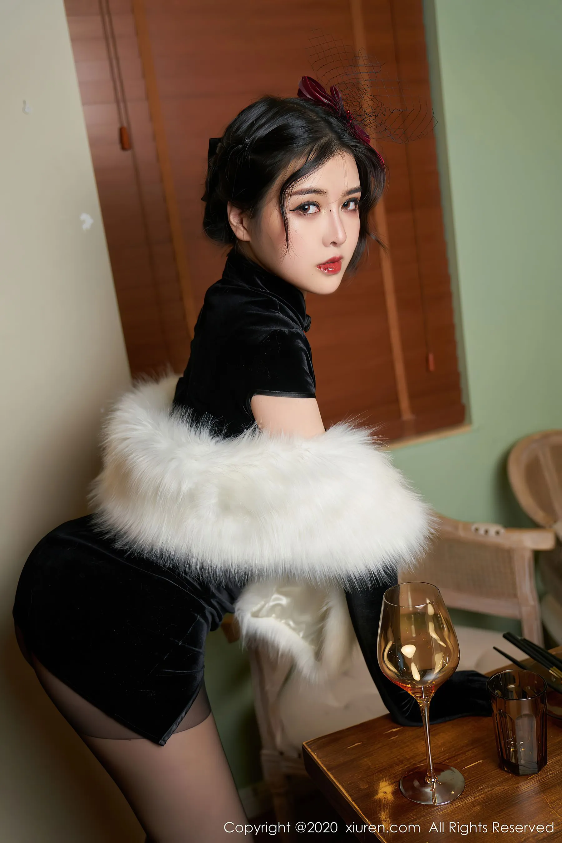 图片[2]-秀人 No.2669 韩静安-COS写真在线网