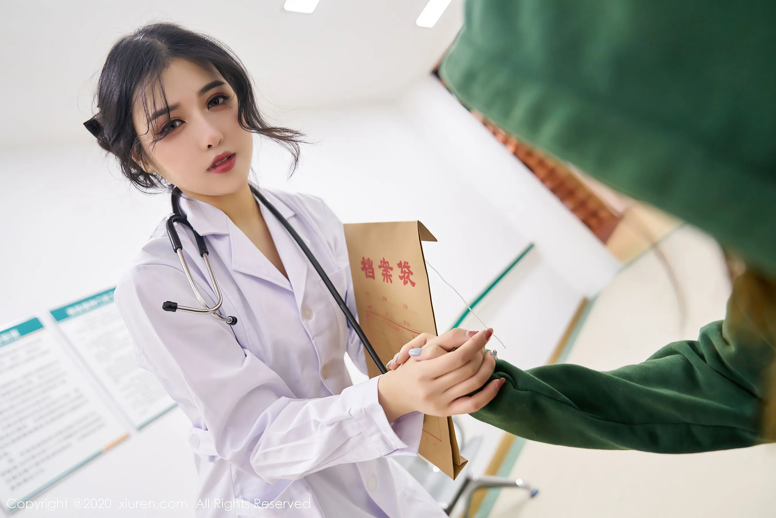 图片[3]-秀人 No.2925 韩静安-COS写真在线网