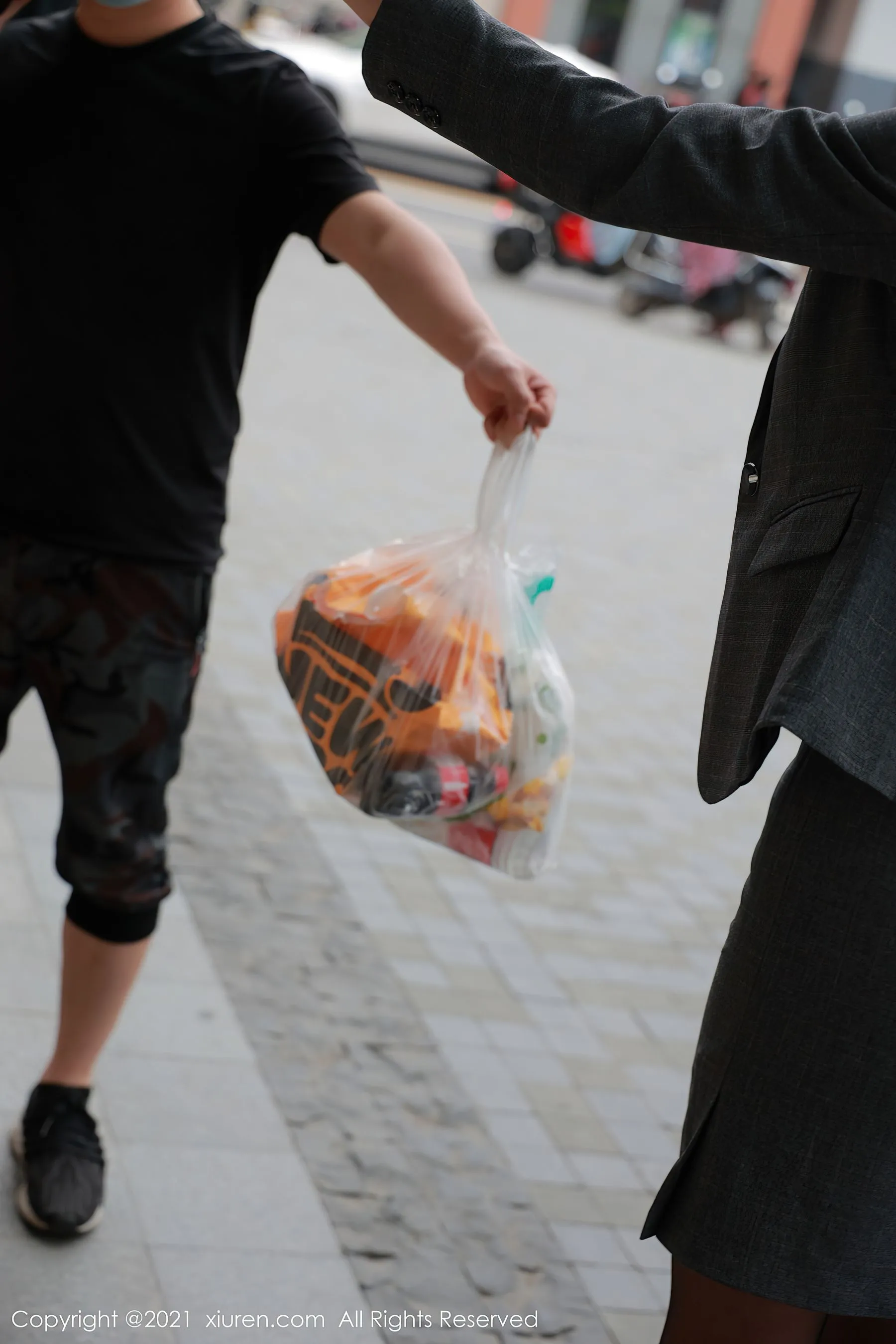 图片[6]-秀人 No.3621 李雅柔-COS写真在线网