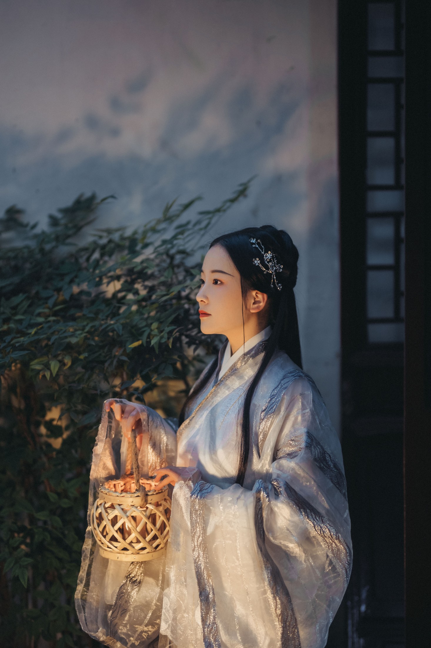淡蓝色忧伤静流淌 – 《南歌子》[27P] 插图4