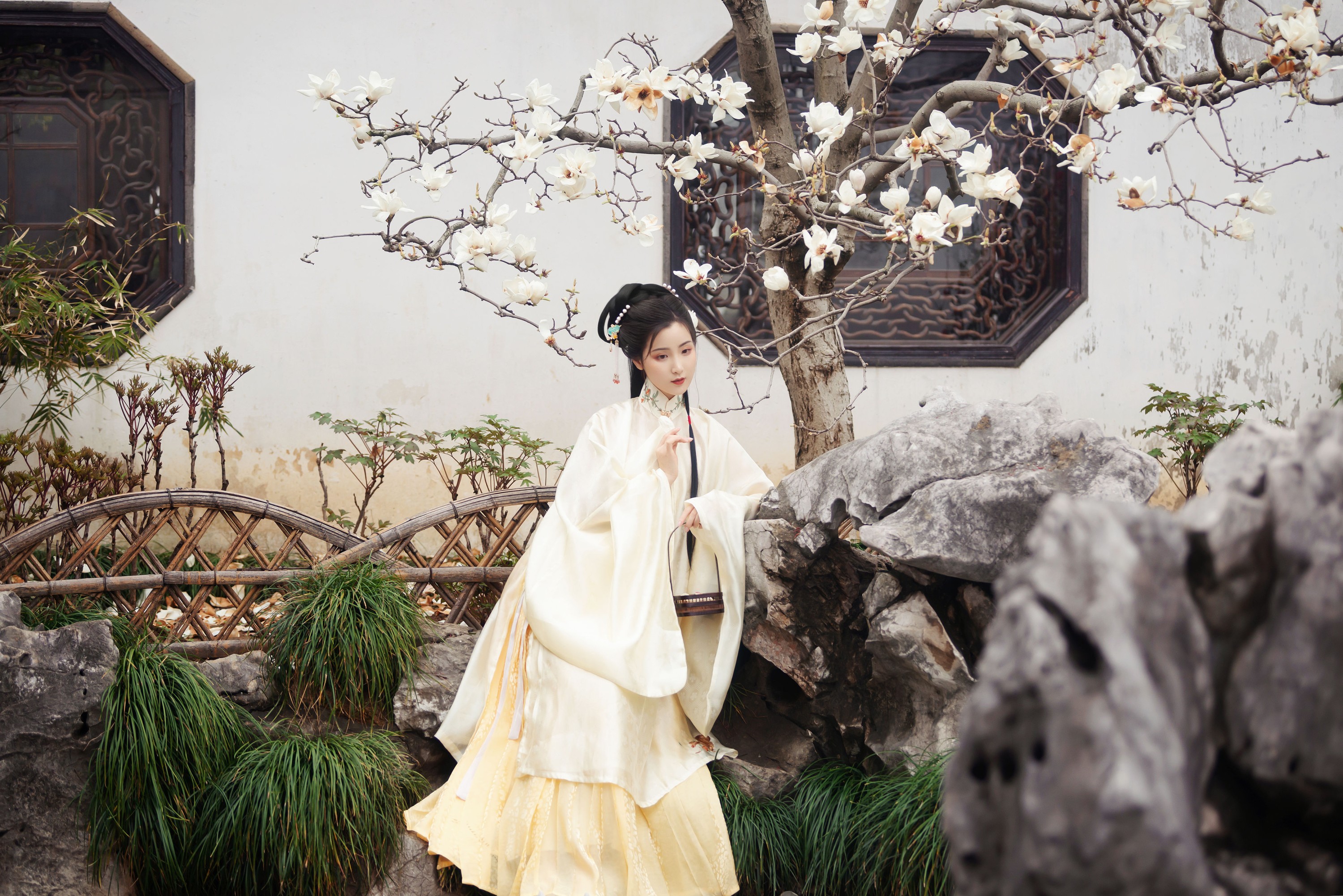 图片[5]-我是金儿呀 – 《玉兰》[23P]-COS写真在线网