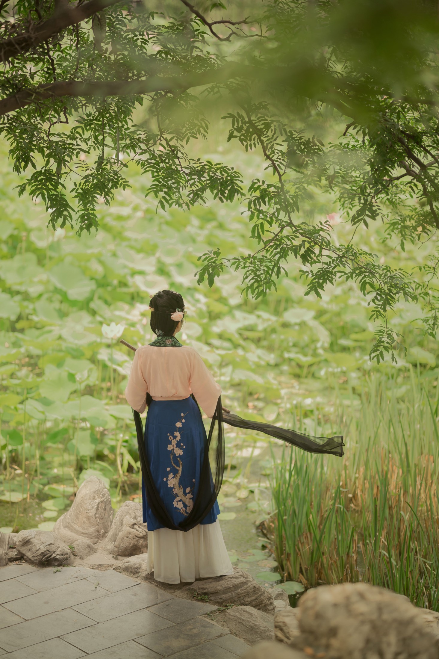 图片[6]-绿绿子 – 《荷叶罗裙》[21P]-COS写真在线网