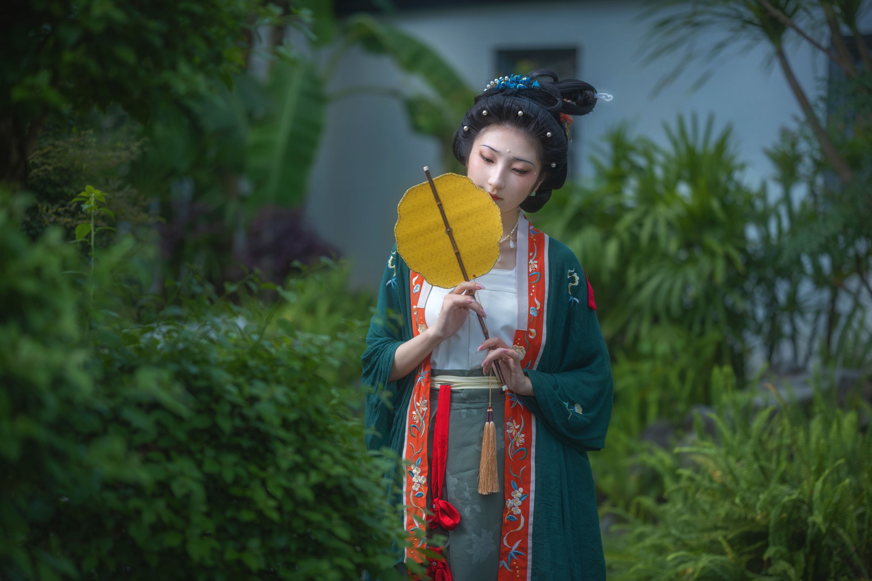 图片[6]-婉婷爱喝奶茶 – 《春日游园》[23P]-COS写真在线网