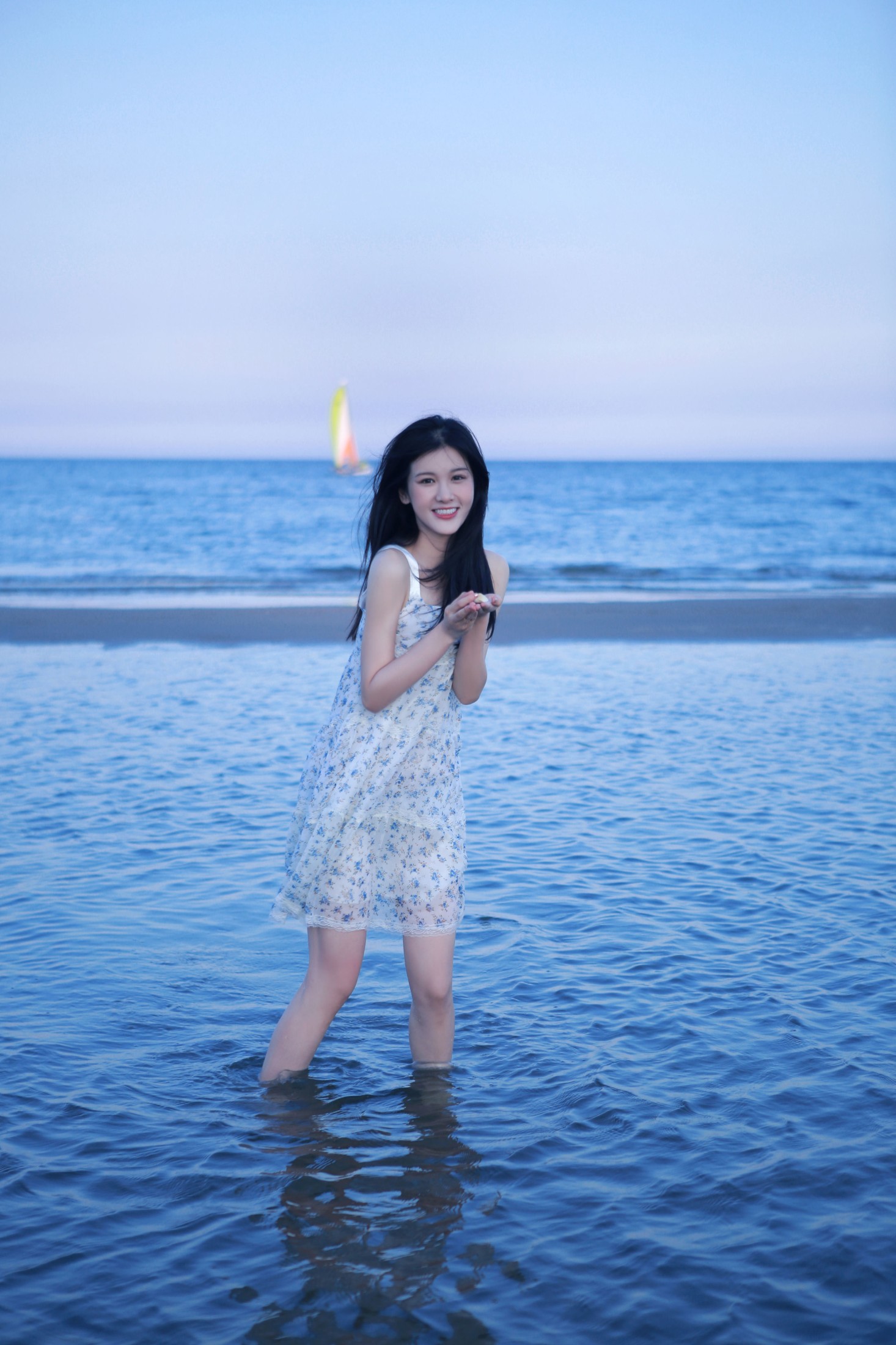 图片[6]-尚熠晗Momooly  – 《很靠近海》[26P]-COS写真在线网