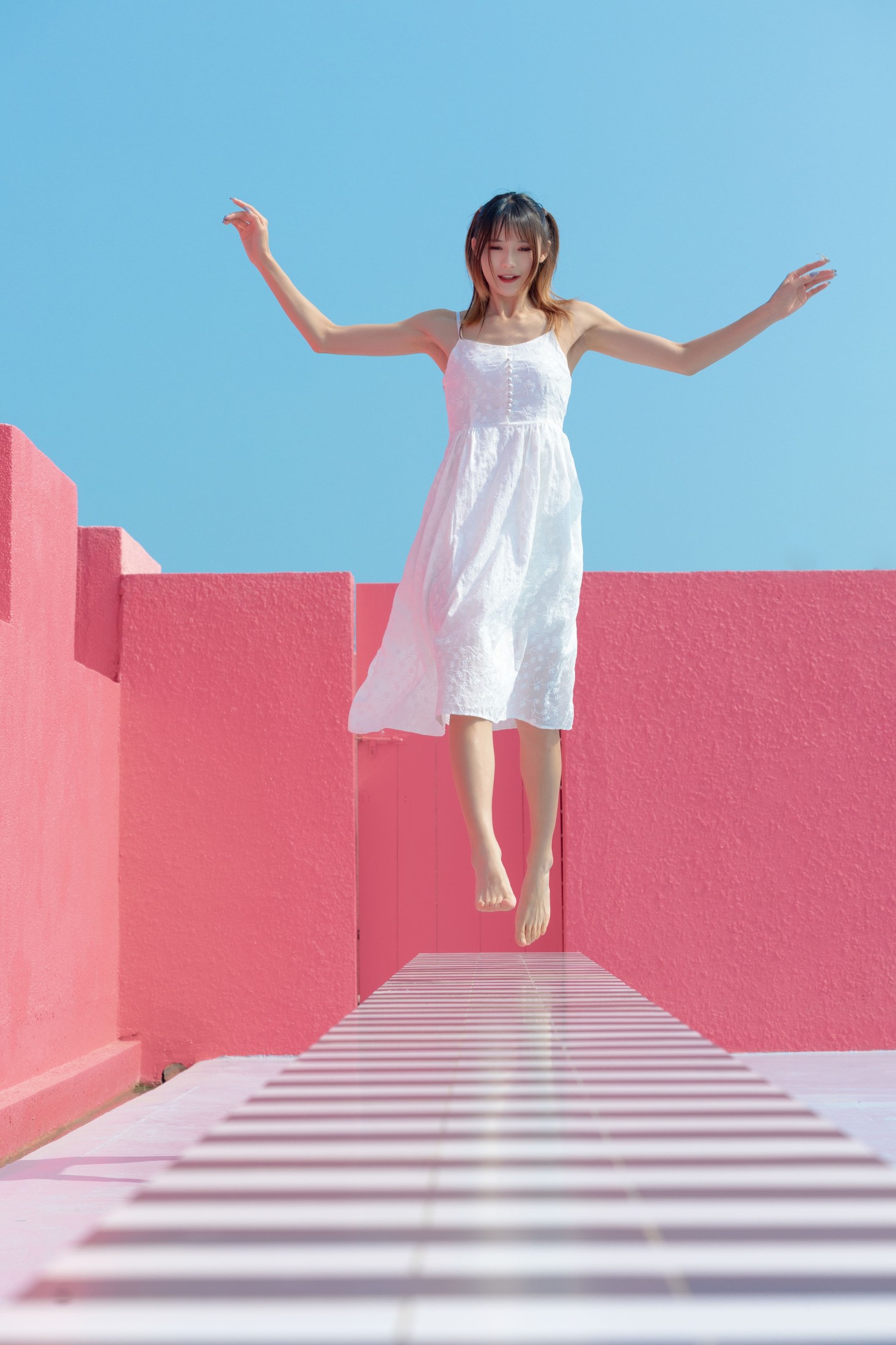 图片[5]-兔子Zzz不吃胡萝卜 – 《彩色迷宫》[32P]-COS写真在线网