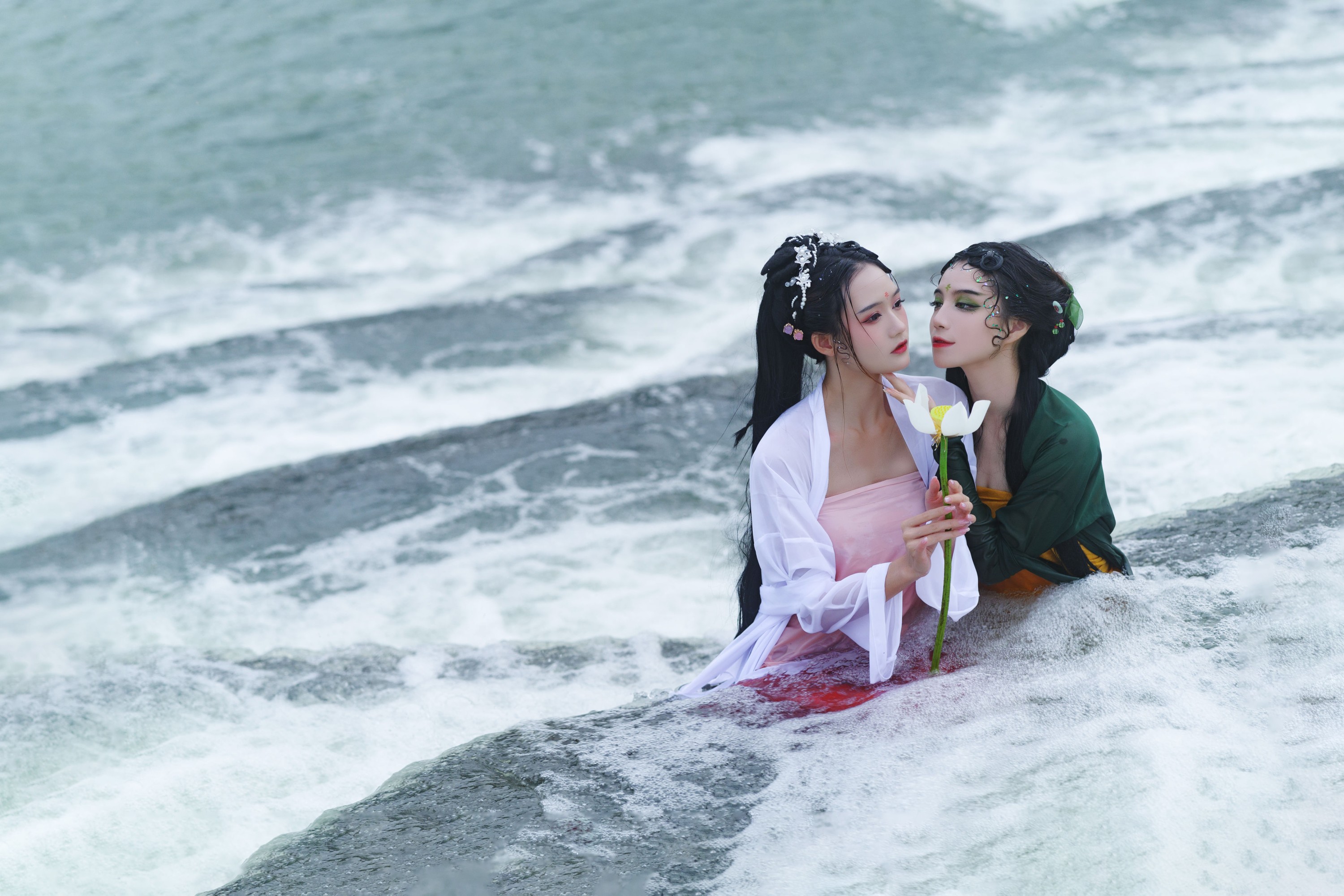 图片[5]-兔子Zzz不吃胡萝卜 贰加六 – 《青白蛇》[26P]-COS写真在线网