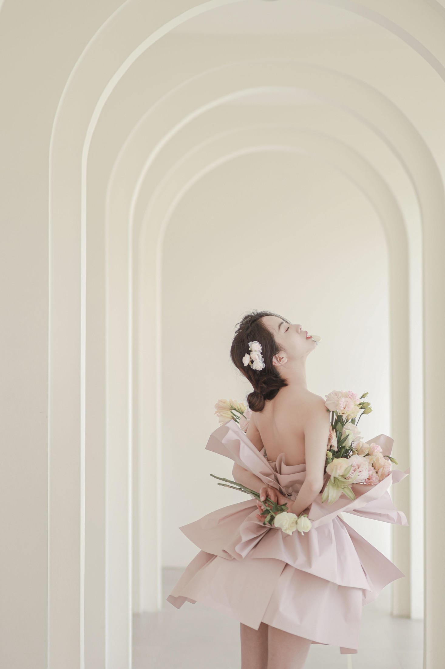 图片[6]-卖恐龙的小红薯 – 《花与少女》[36P]-COS写真在线网