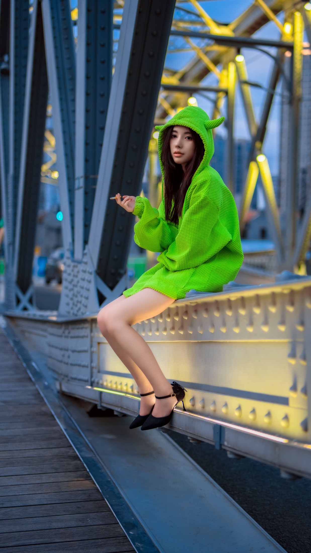 图片[6]-悦悦 – 《看着天空慢慢蓝起来》[37P]-COS写真在线网