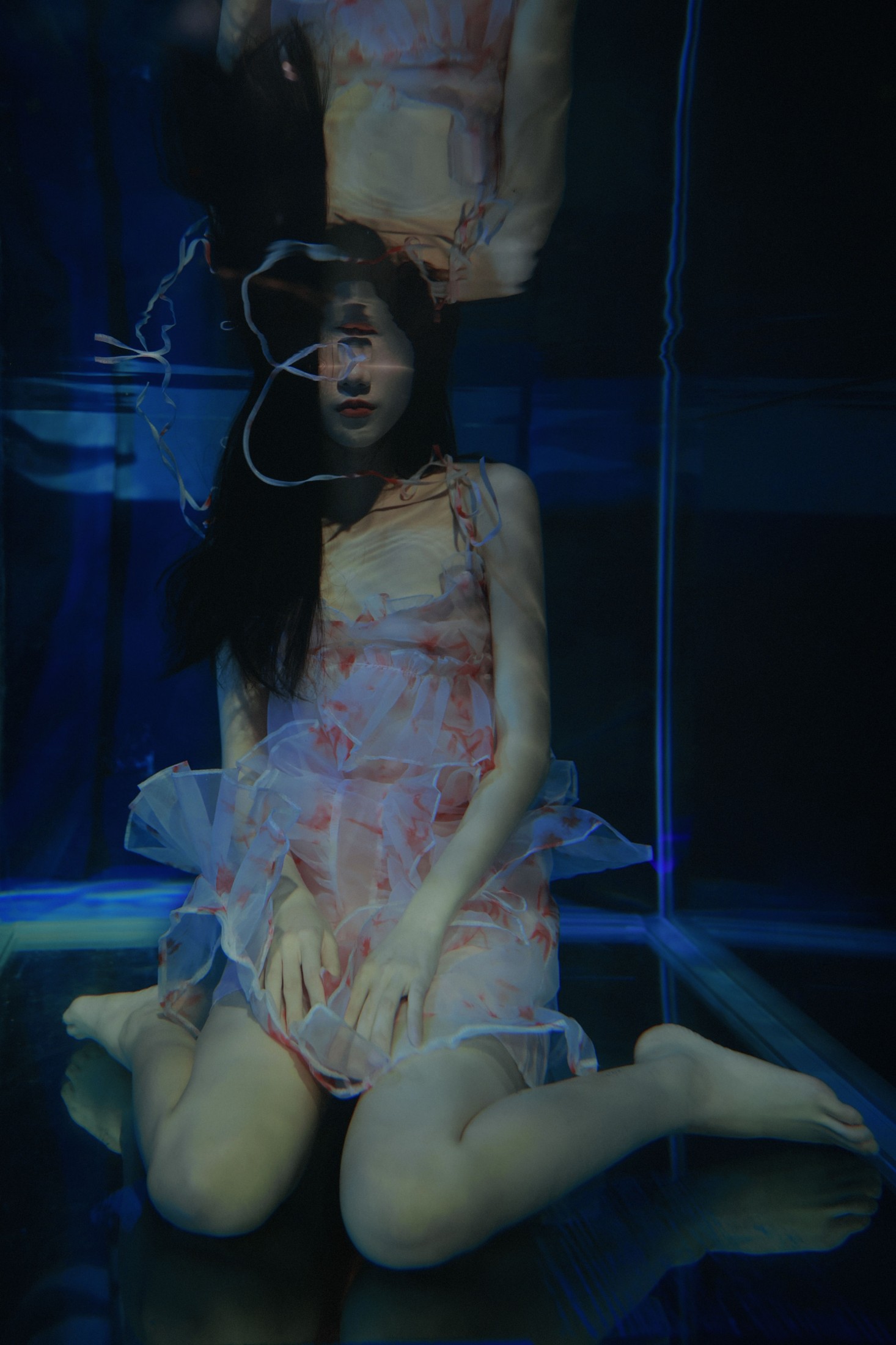 图片[4]-o1ne万 – 《有人喜欢蓝》[45P]-COS写真在线网